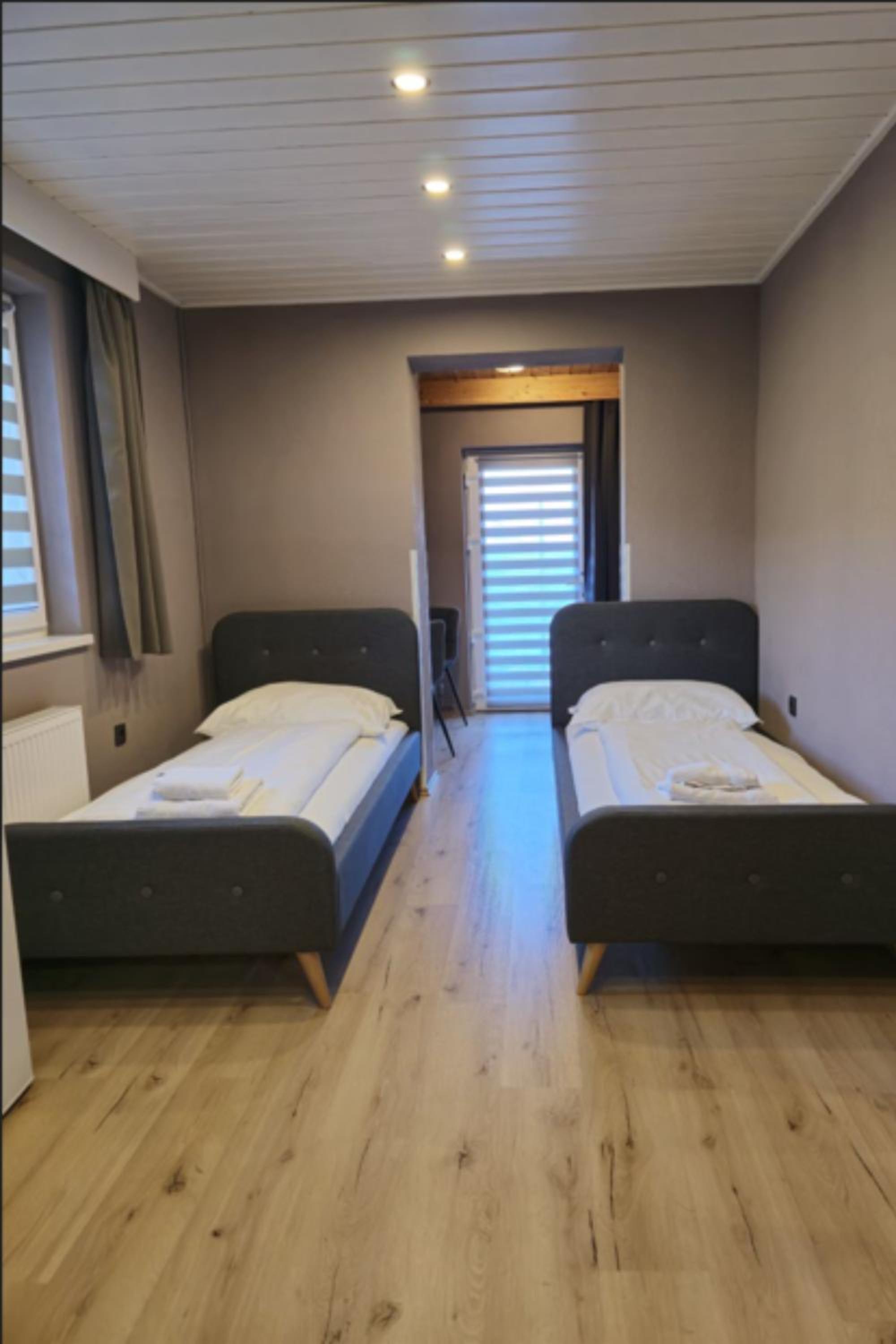 Double Room with Shower photo 2