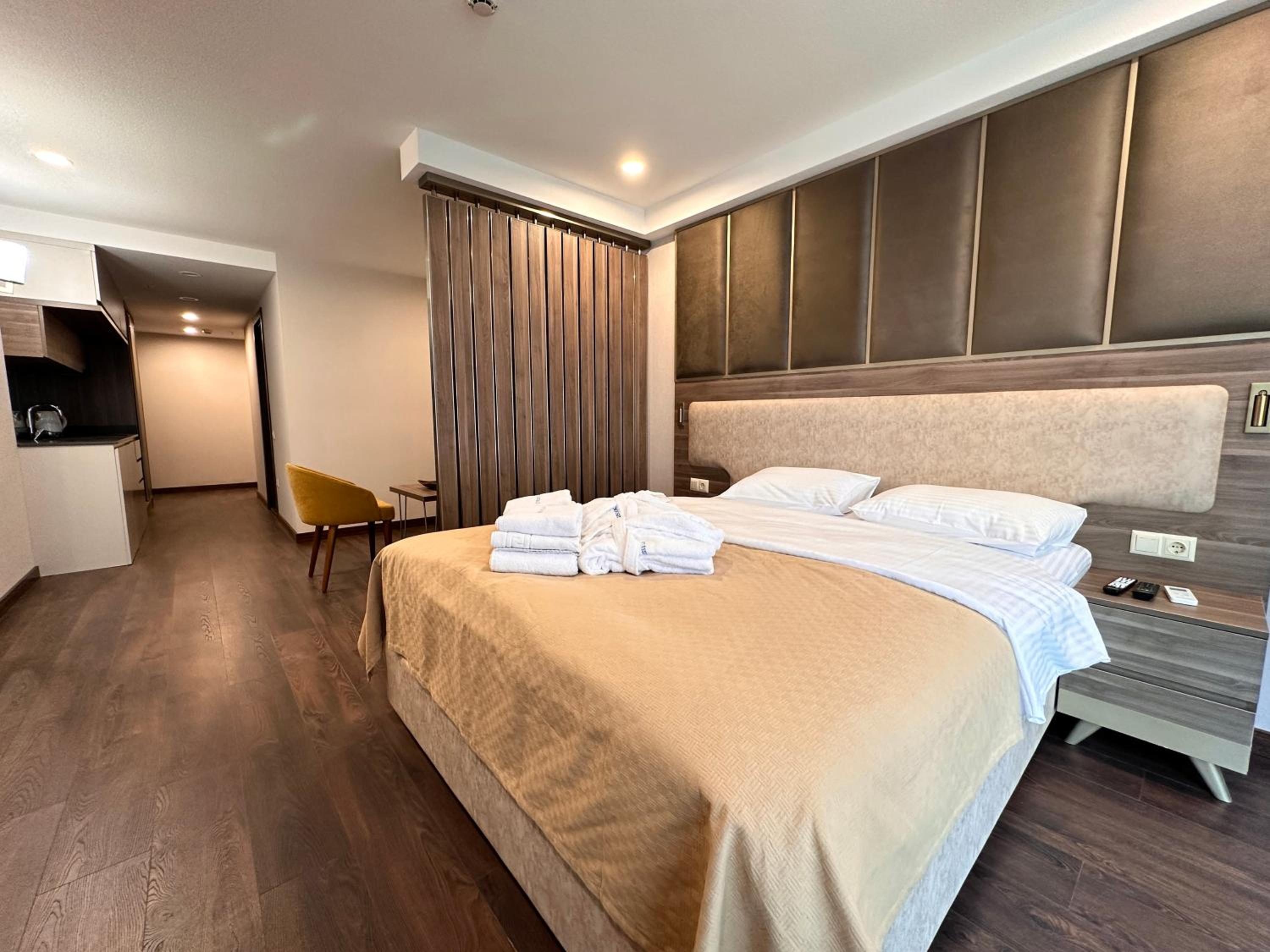 Triple Room with Balcony