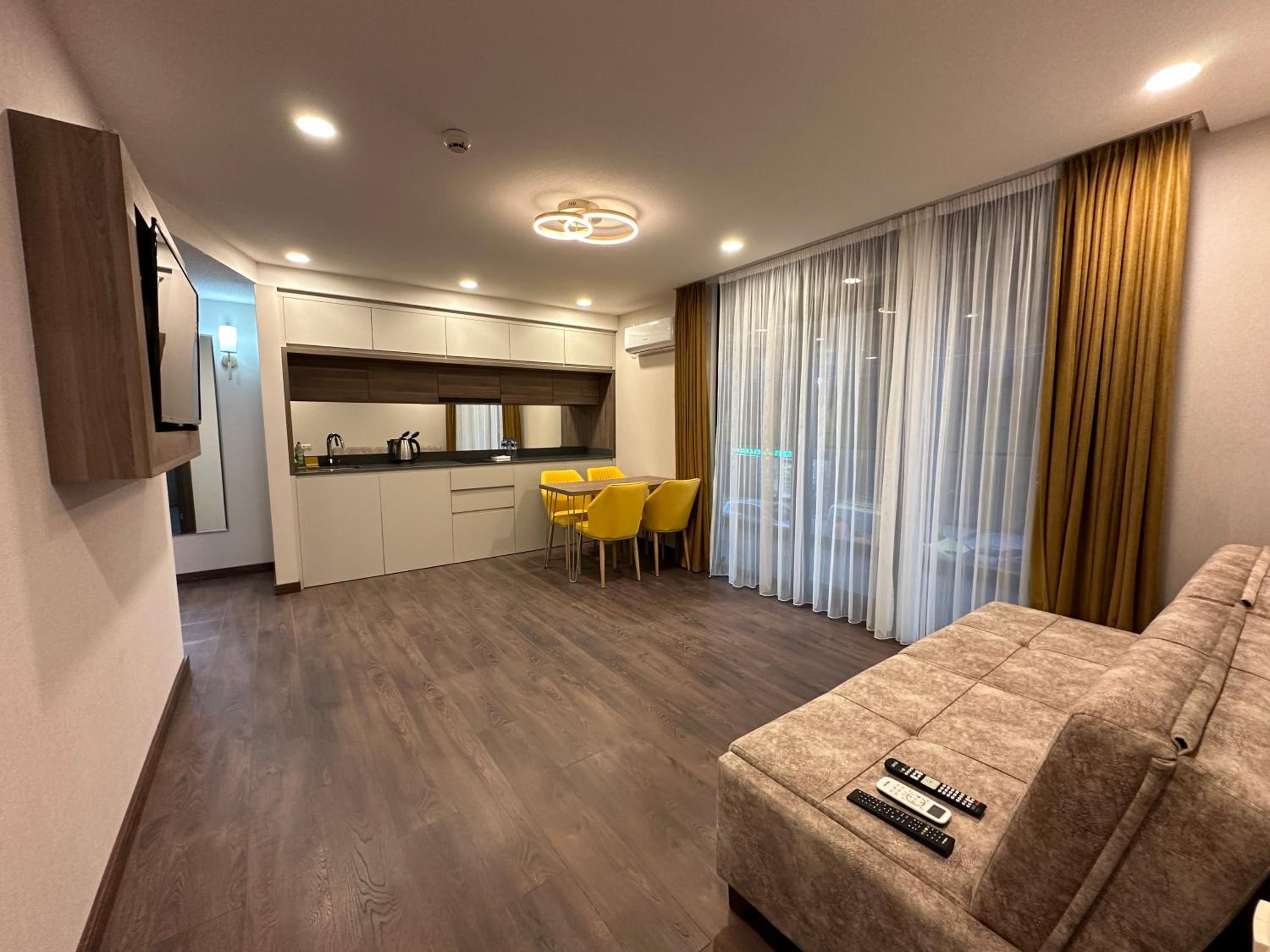 Premium Quadruple Room