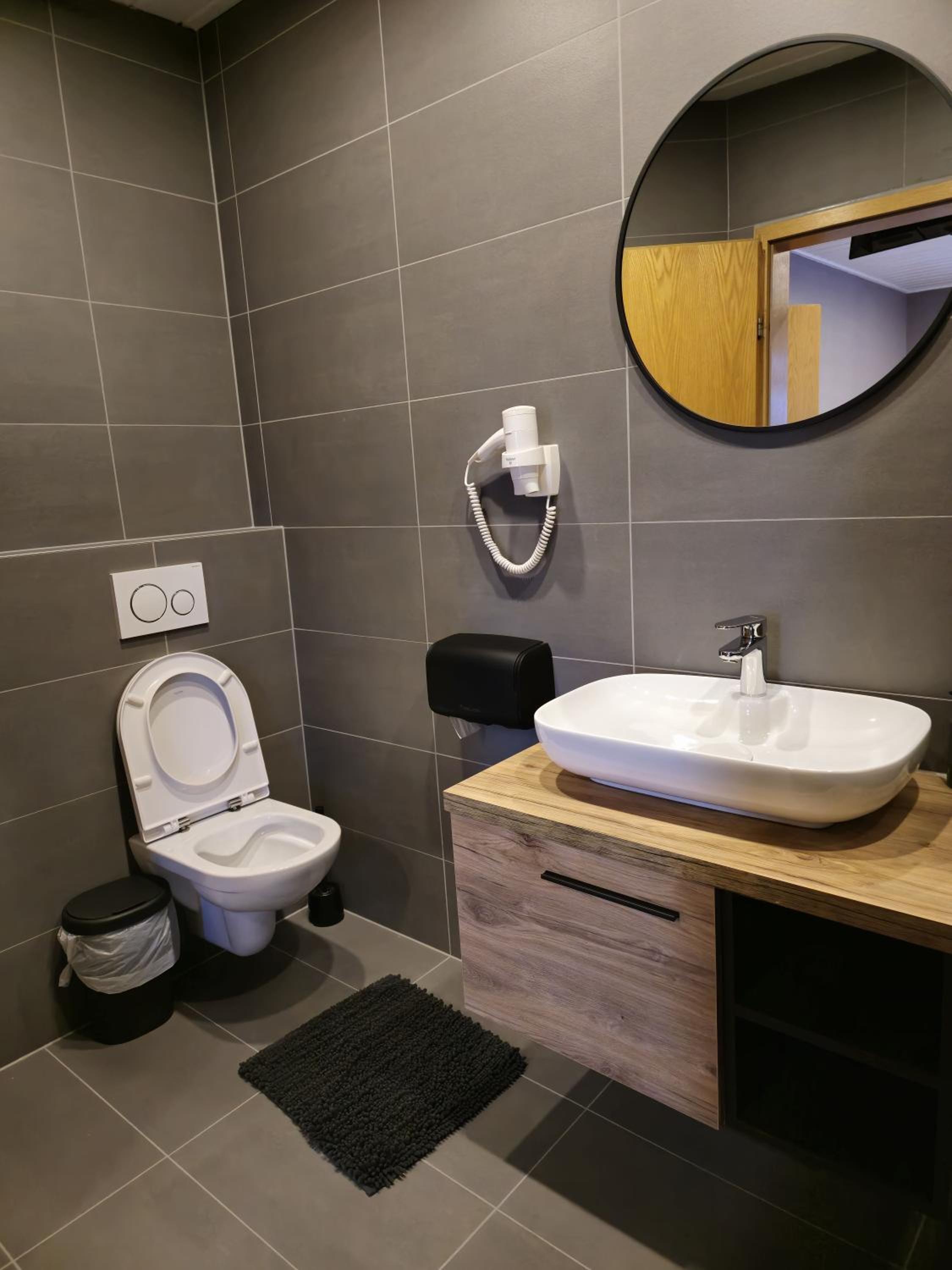 Double Room with Shower photo 3