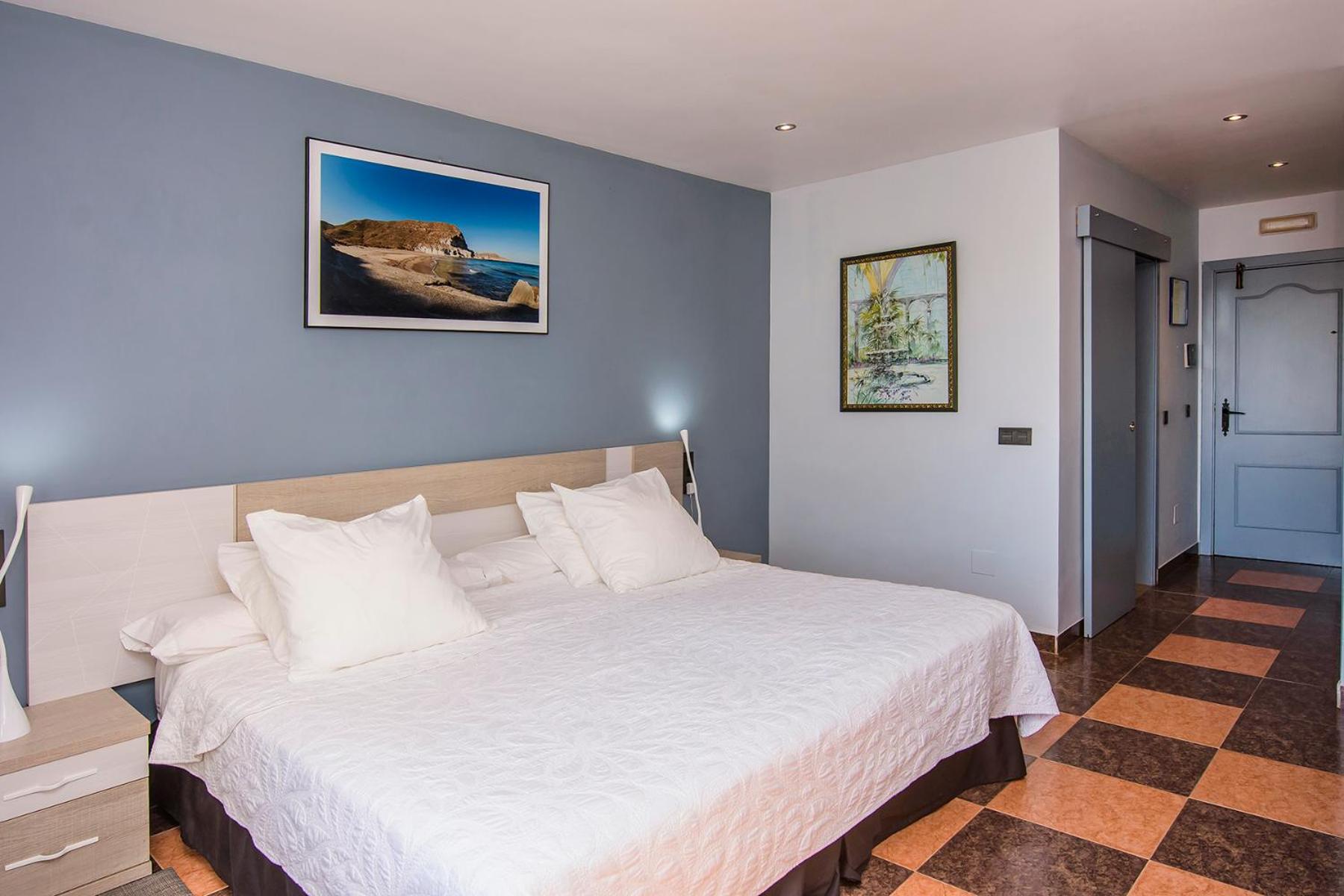 Double or Twin Room with Sea View