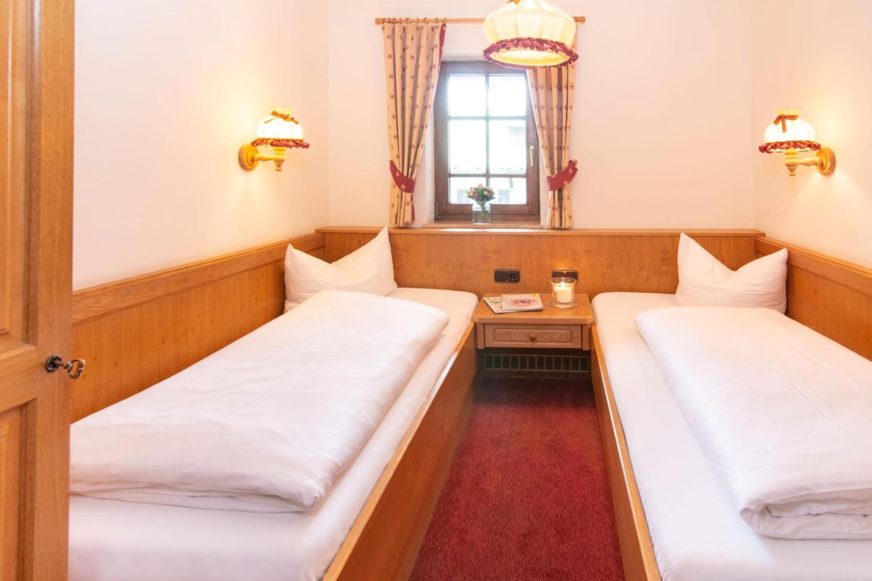 Classic Double Room - Annex photo 3
