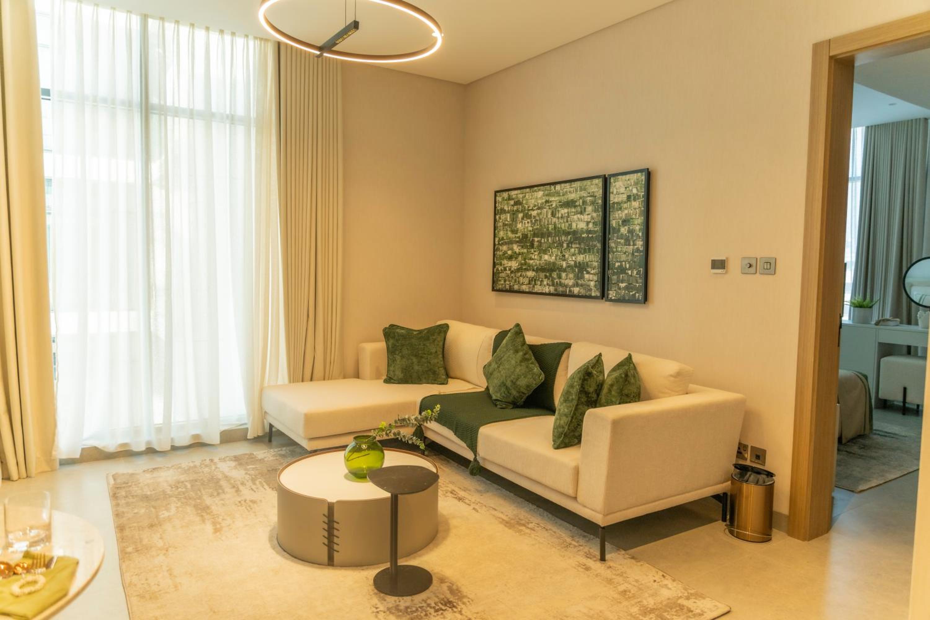 One-Bedroom Apartment with City View