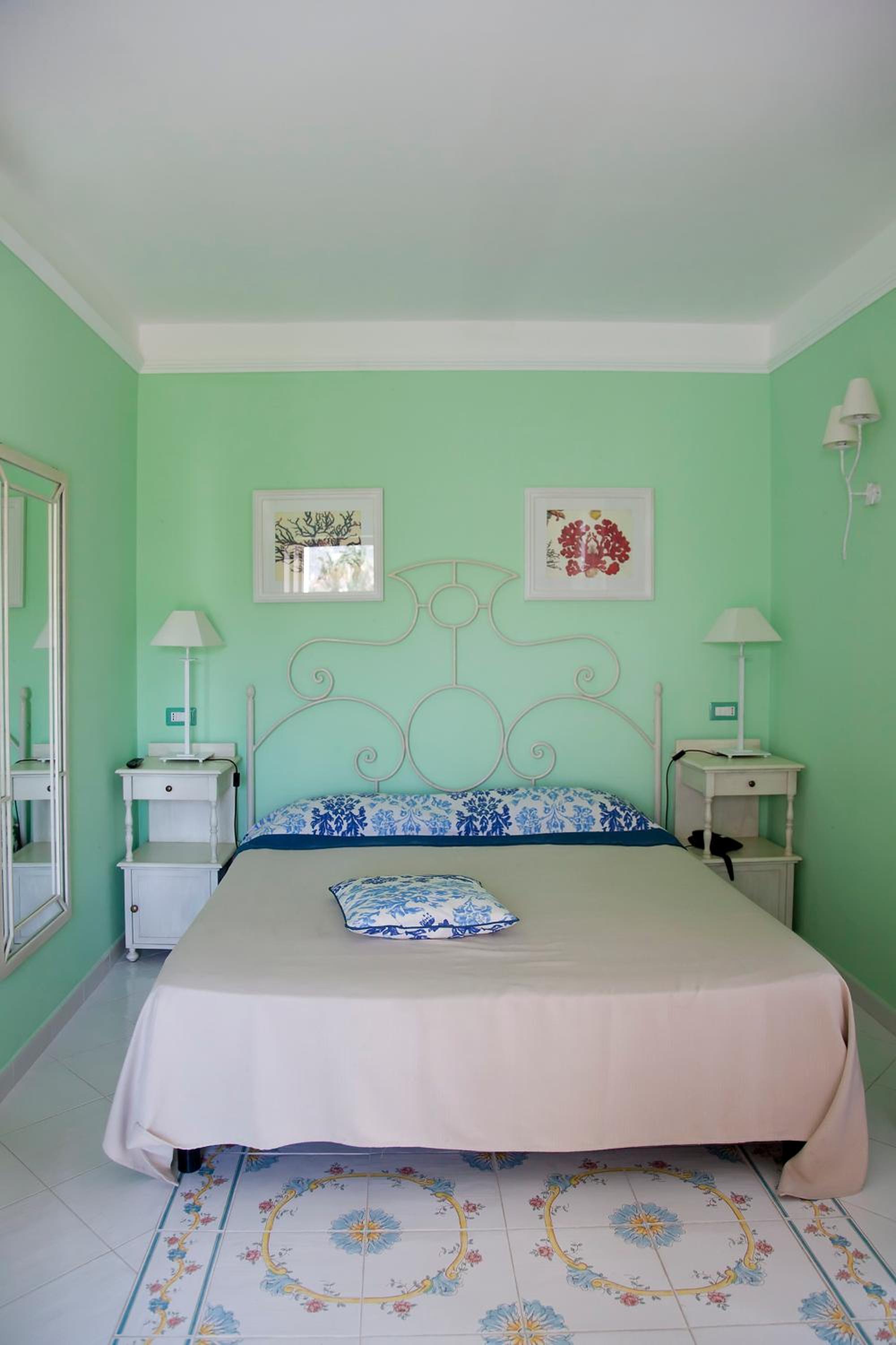 Studio (2 Adults) - Photo 6