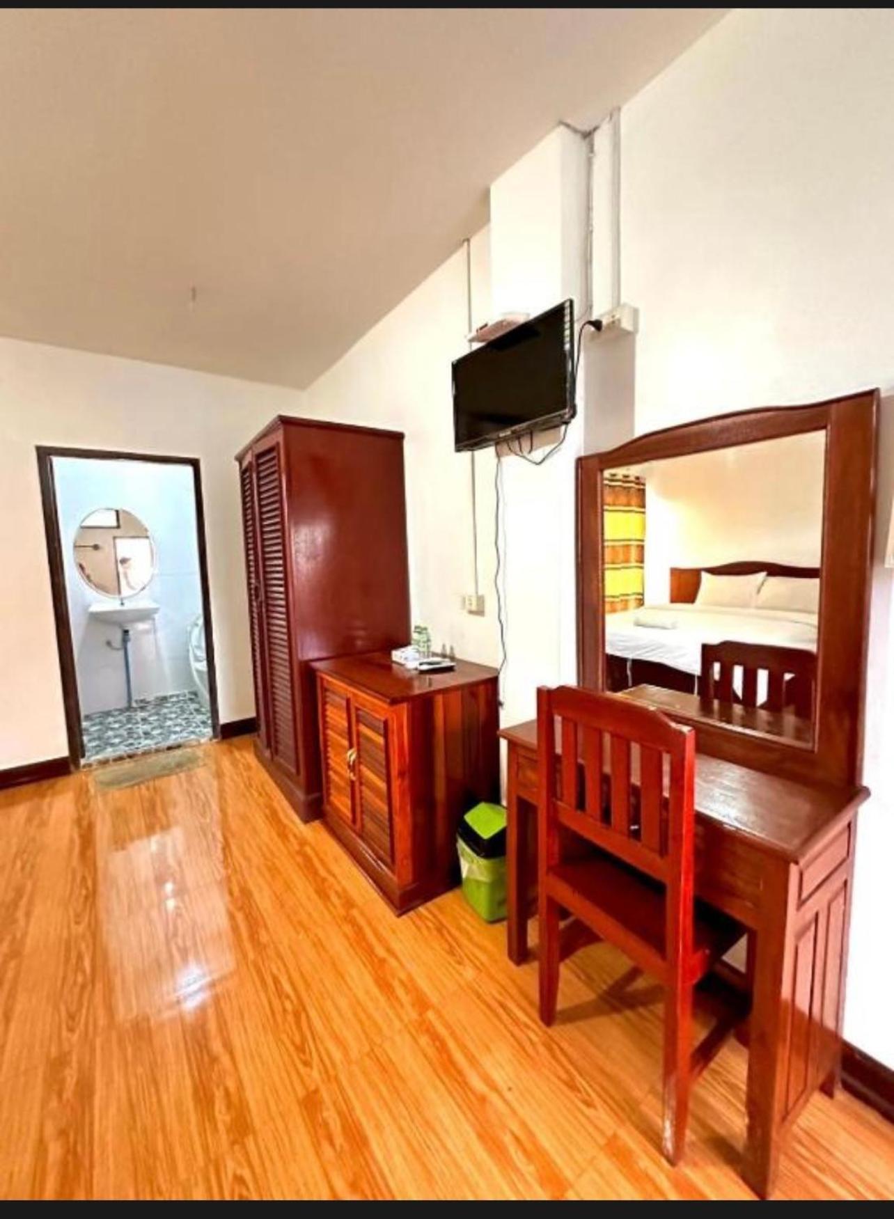 King Room with Balcony