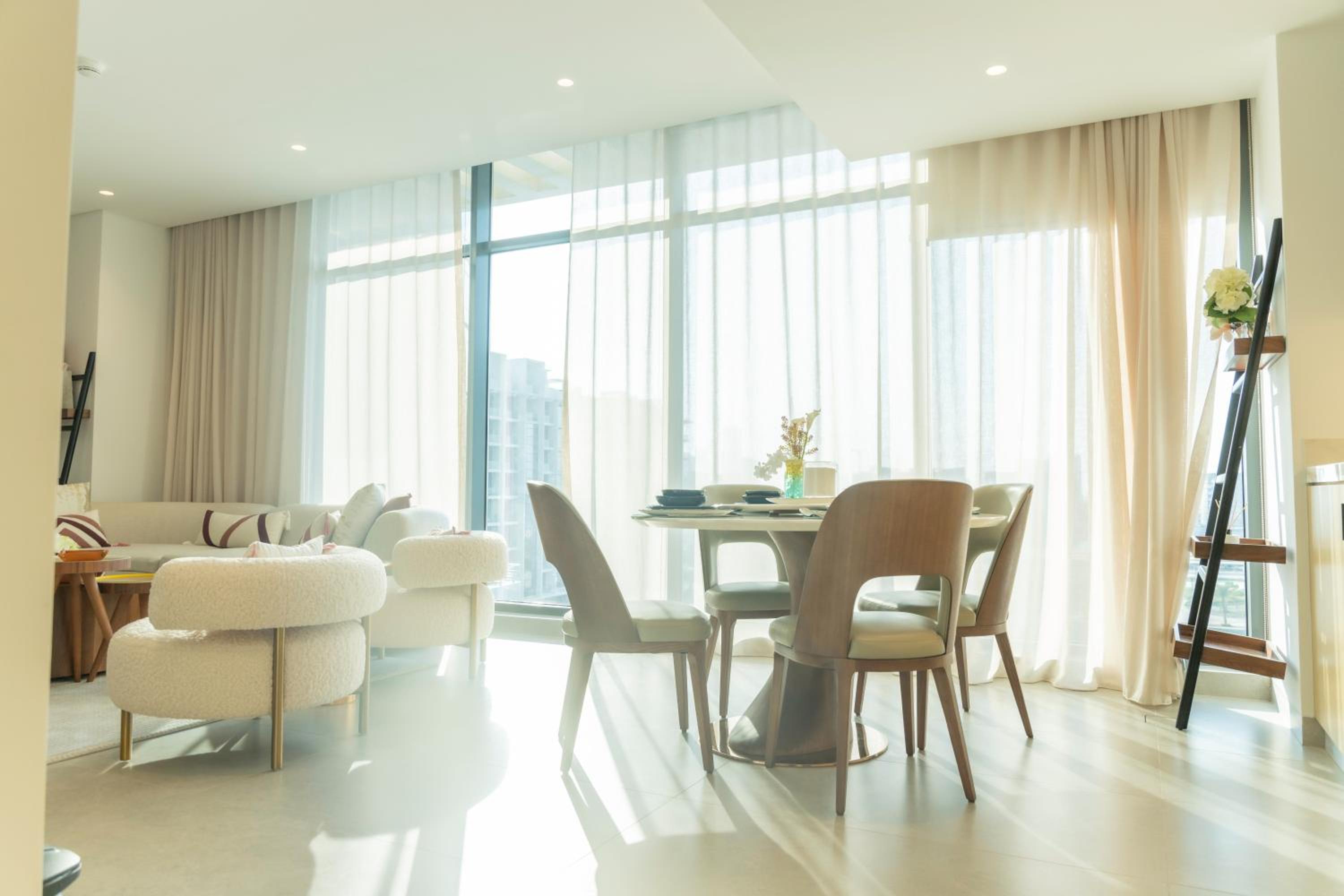 One-Bedroom Apartment with Sea View