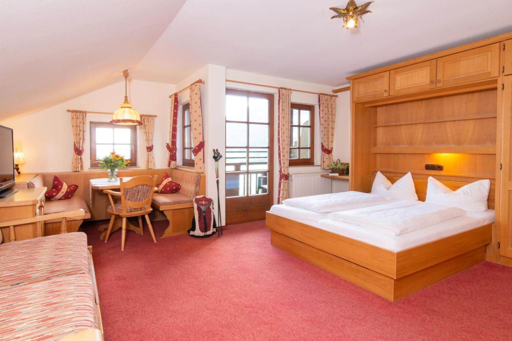 Double Room with Balcony photo 1