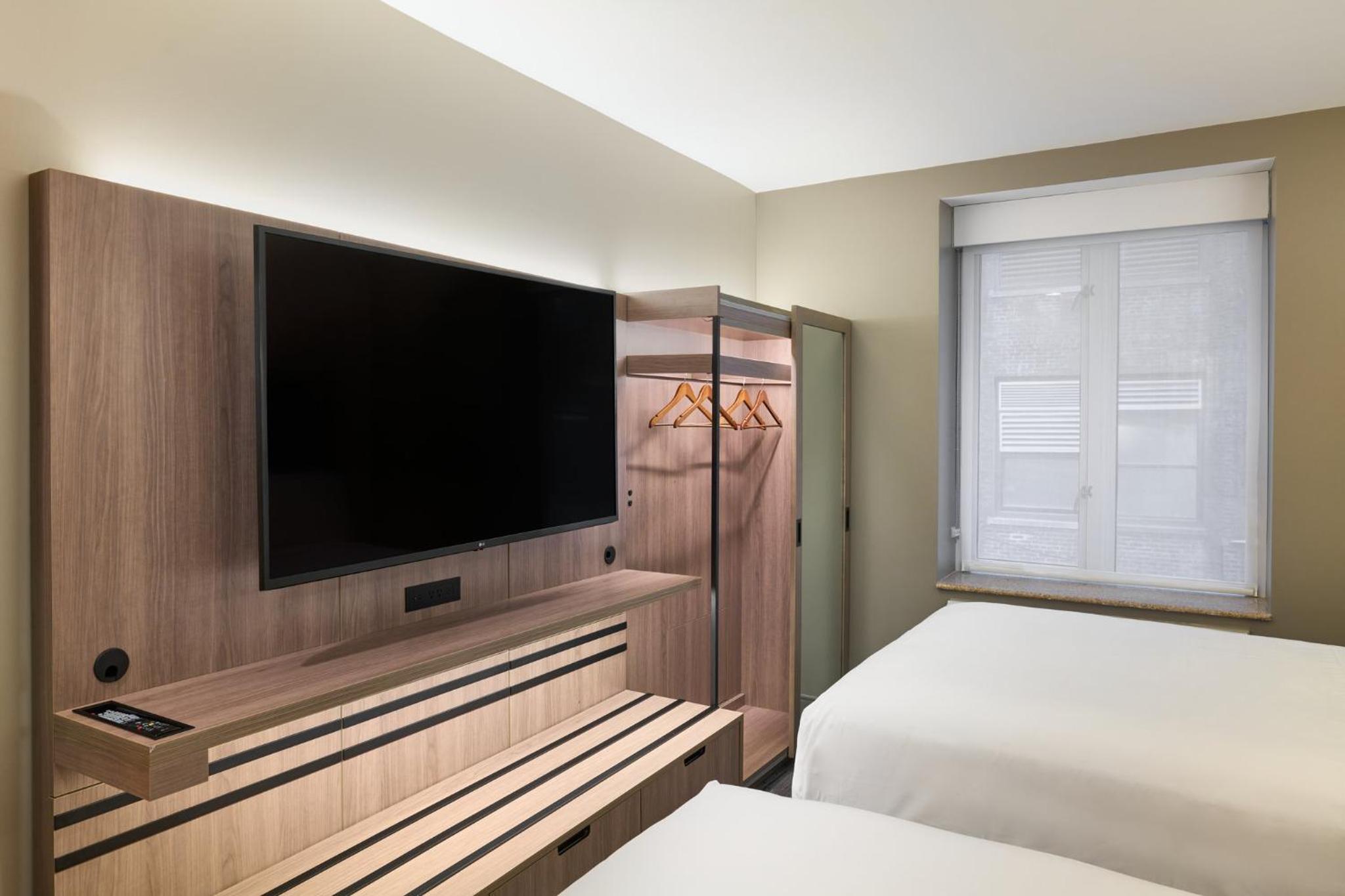 Double Room with Bath Tub - Disability Access