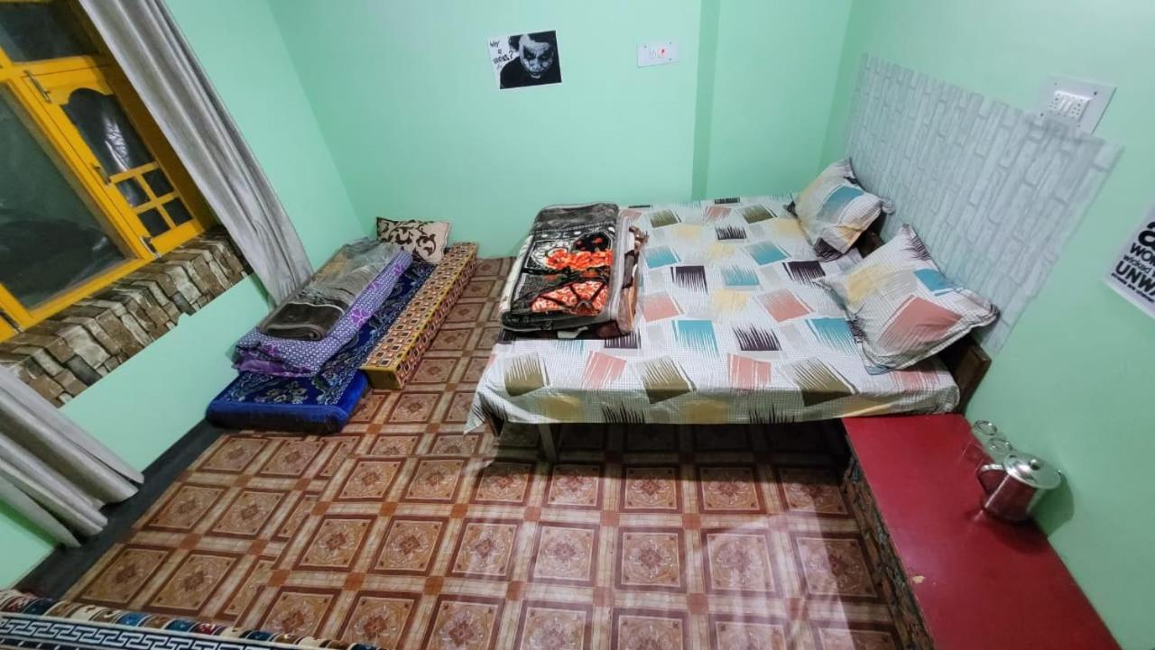 Budget Double Room photo 3