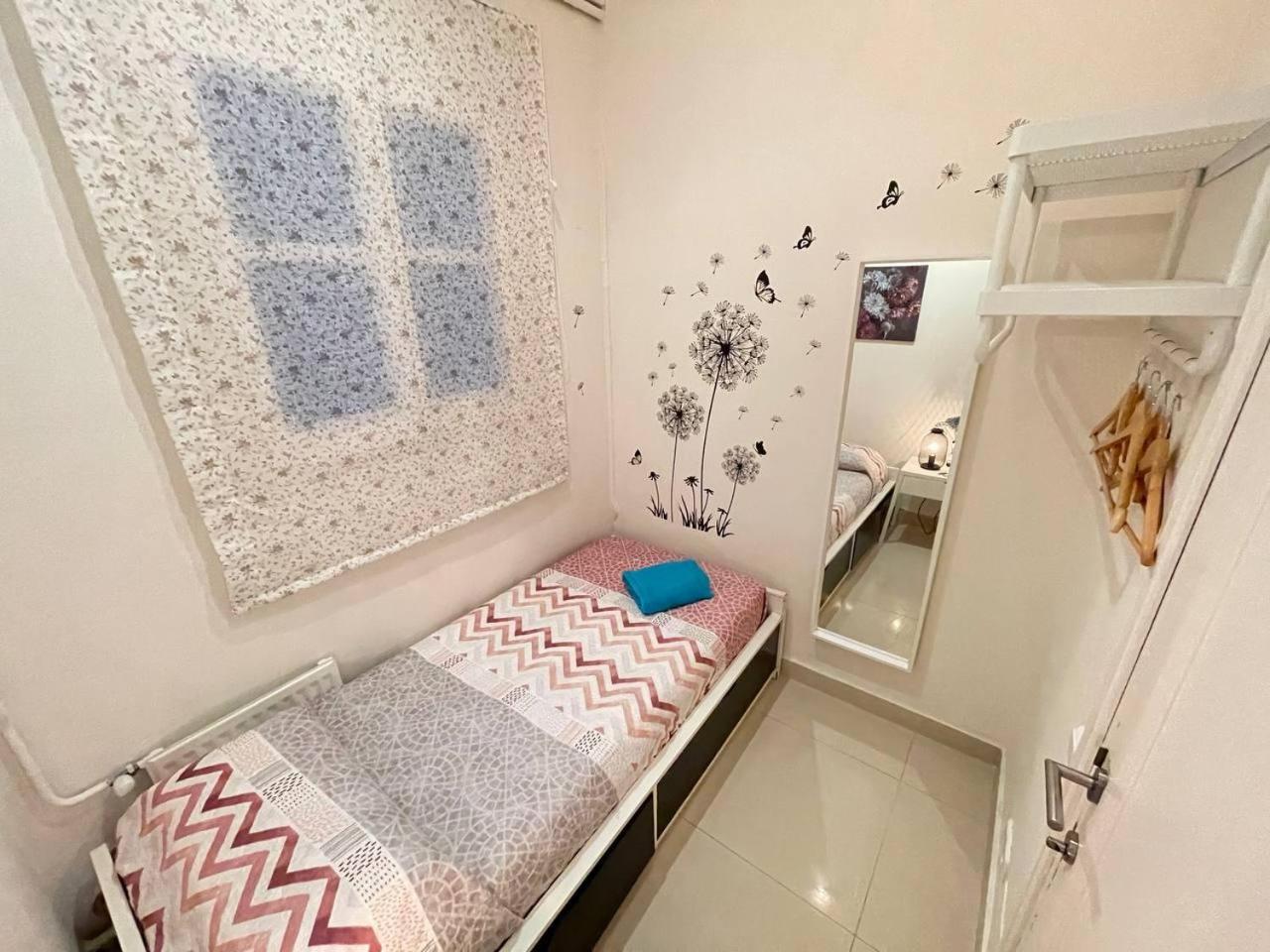 Budget Single Room photo 2