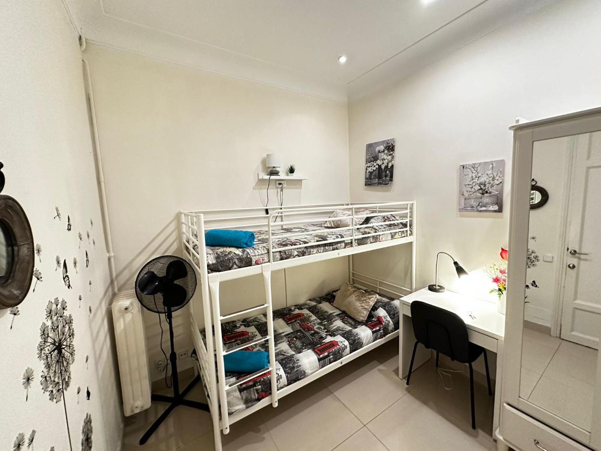 Habitación Doble con Baño Compartido