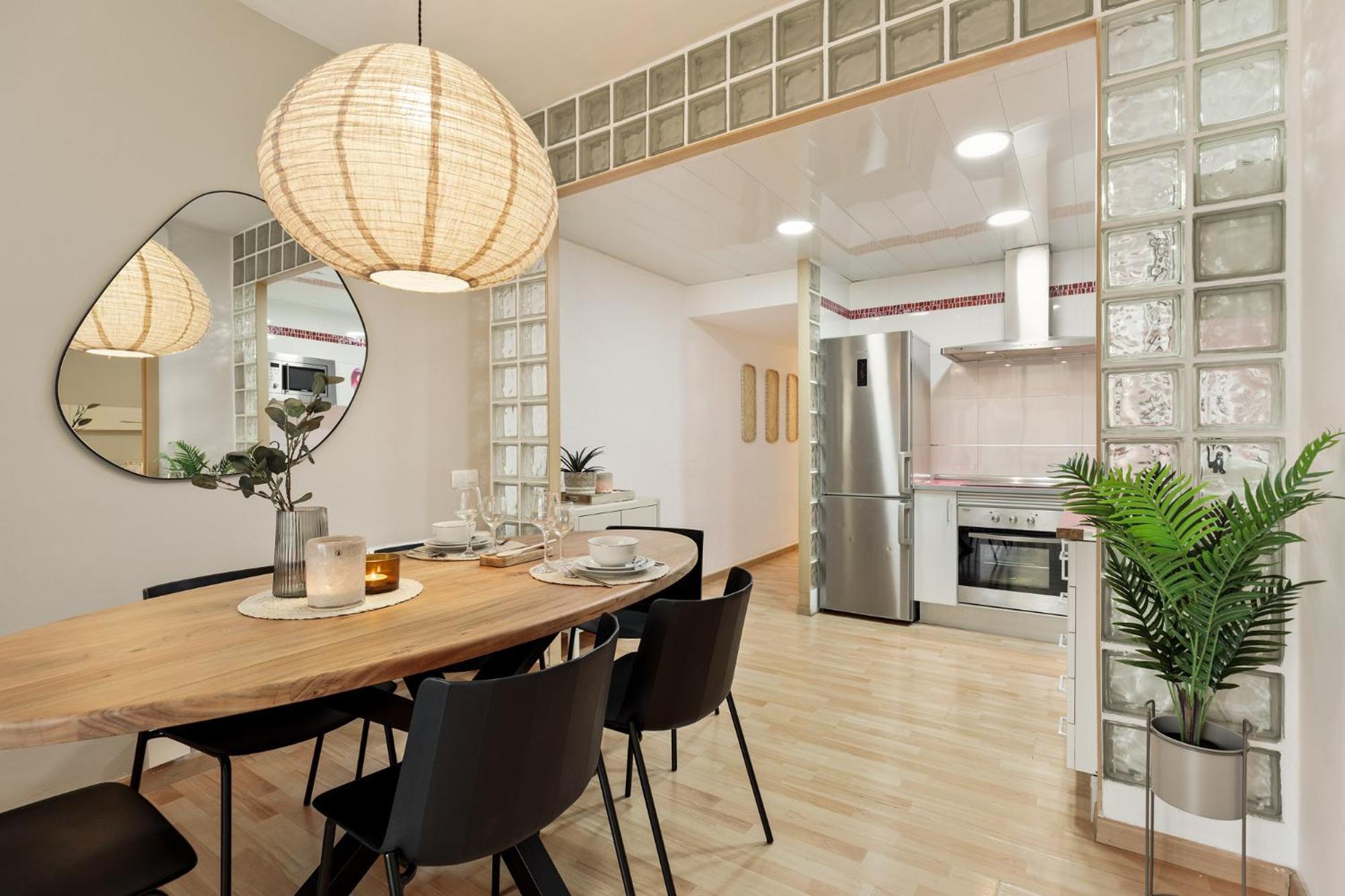 Three-Bedroom Apartment photo 2