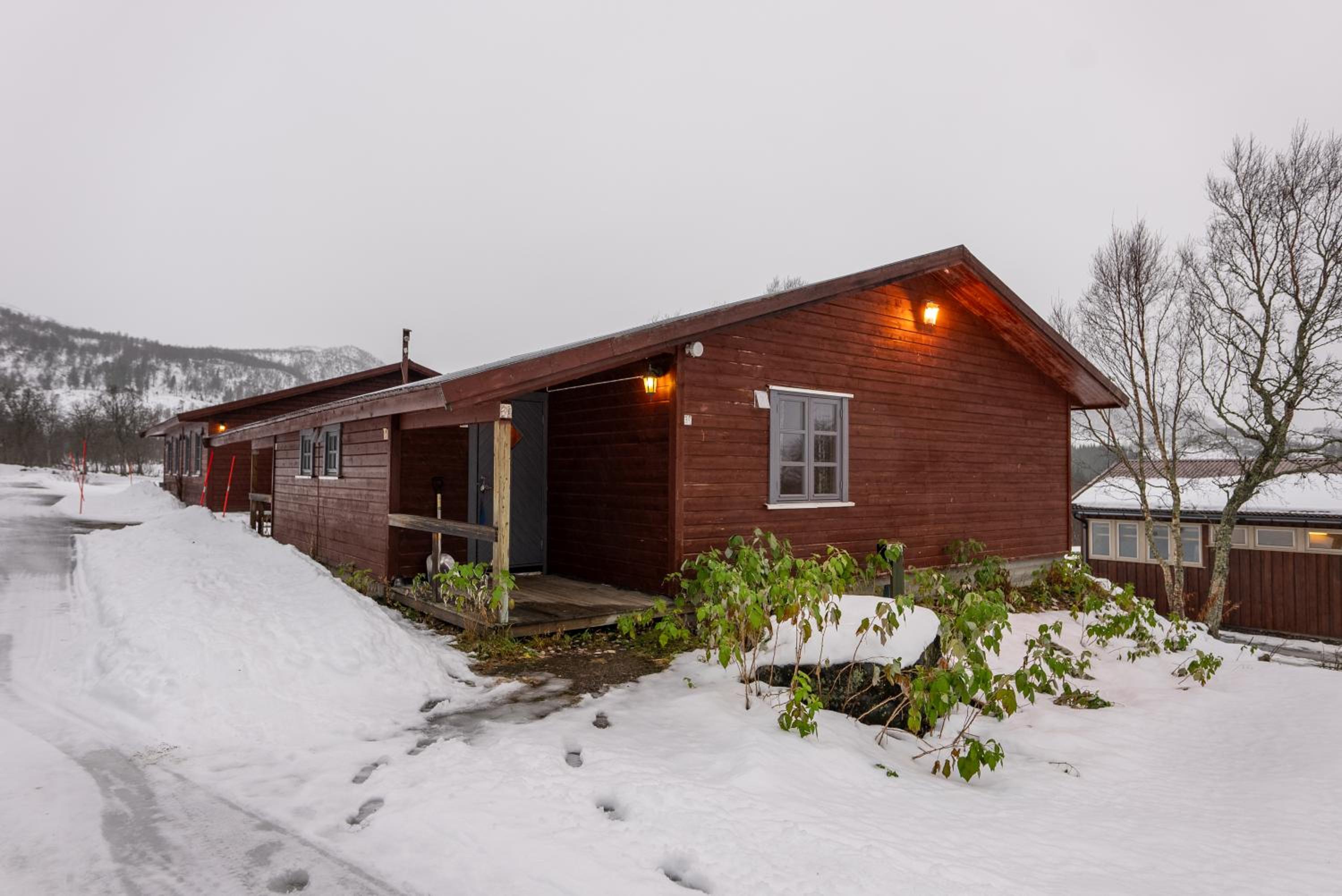 Two-Bedroom Cottage - Photo 8