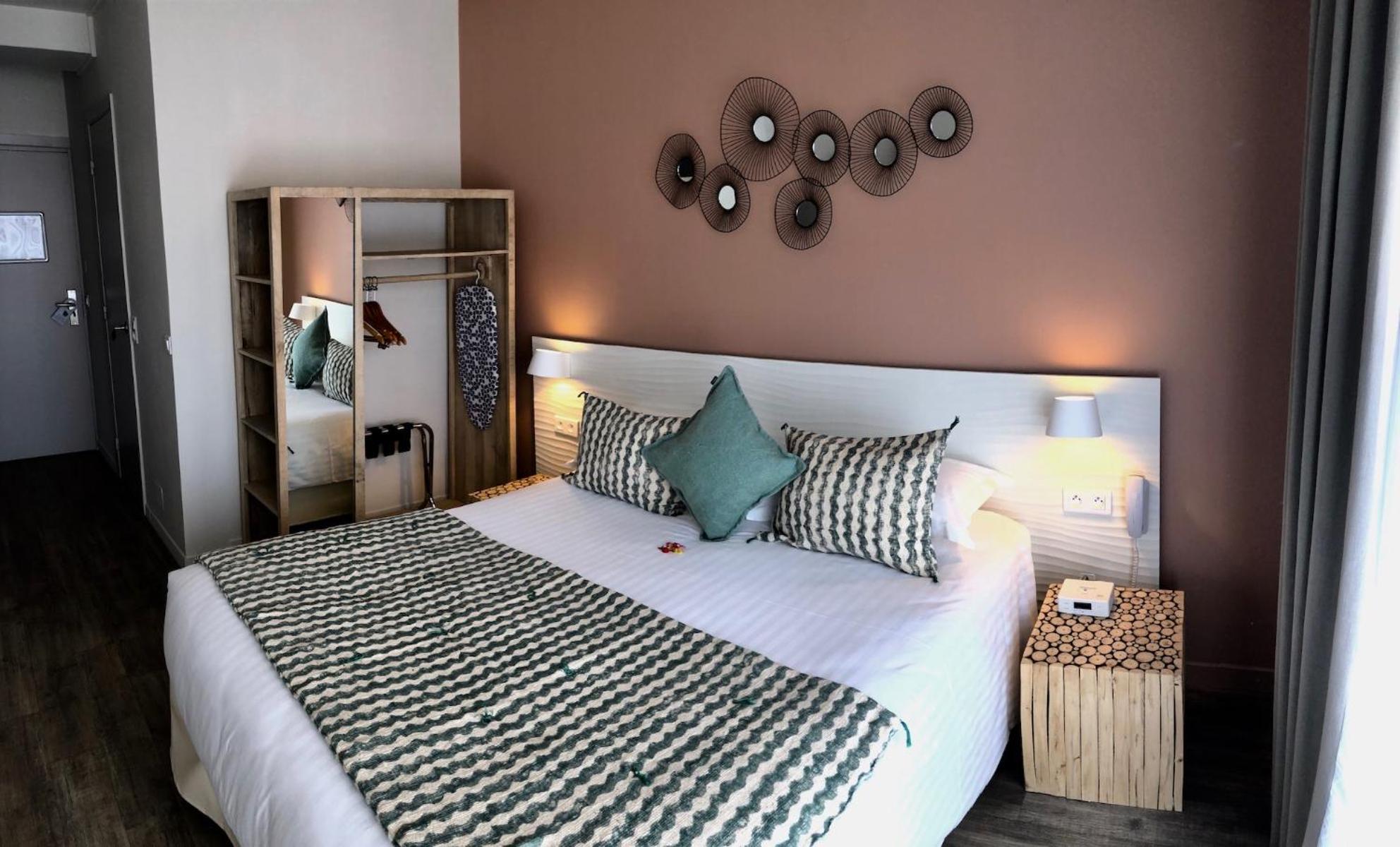 Superior Double Room with Terrace and Sea view  - Photo 1
