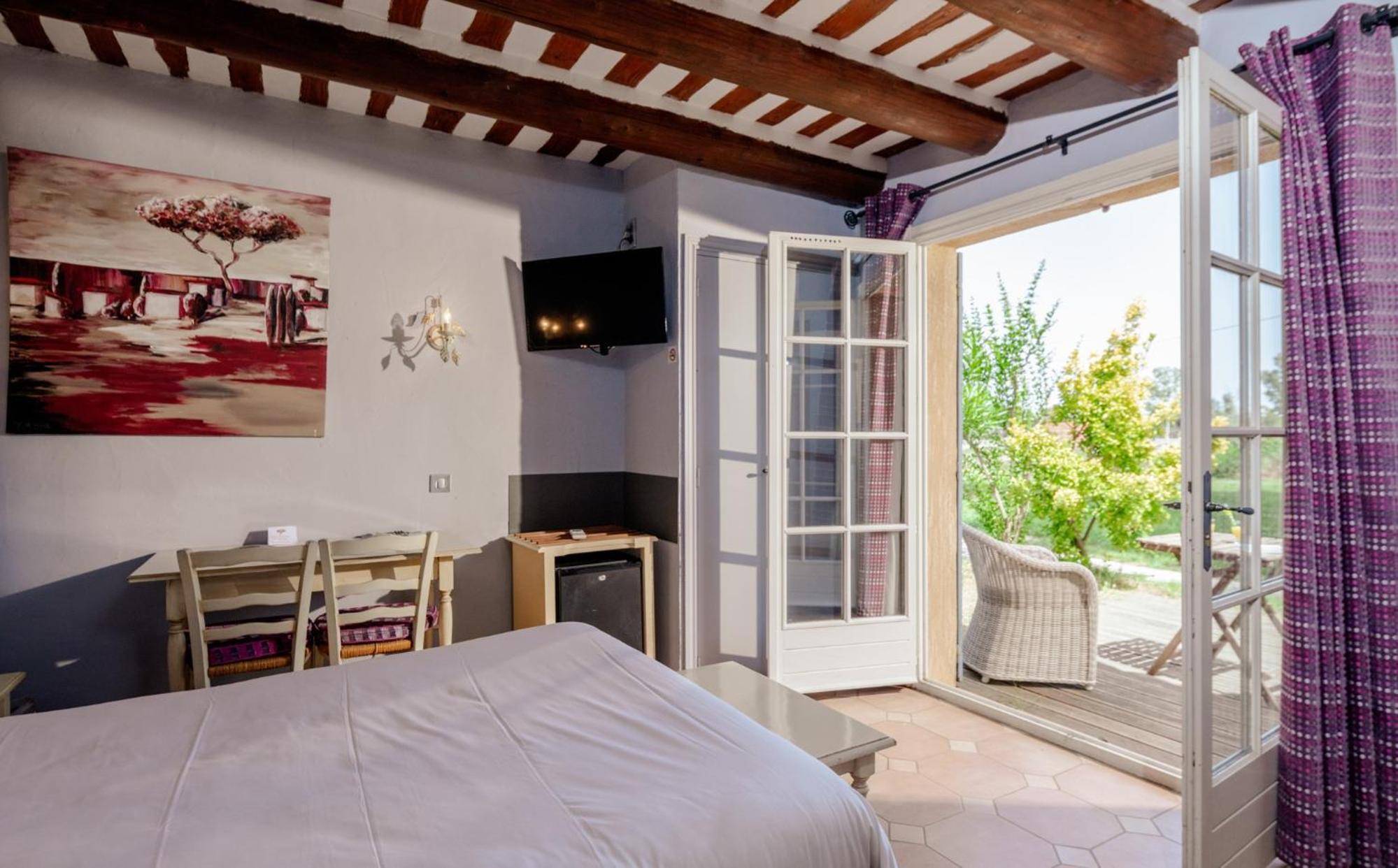 Camargue Double Room - Photo 4