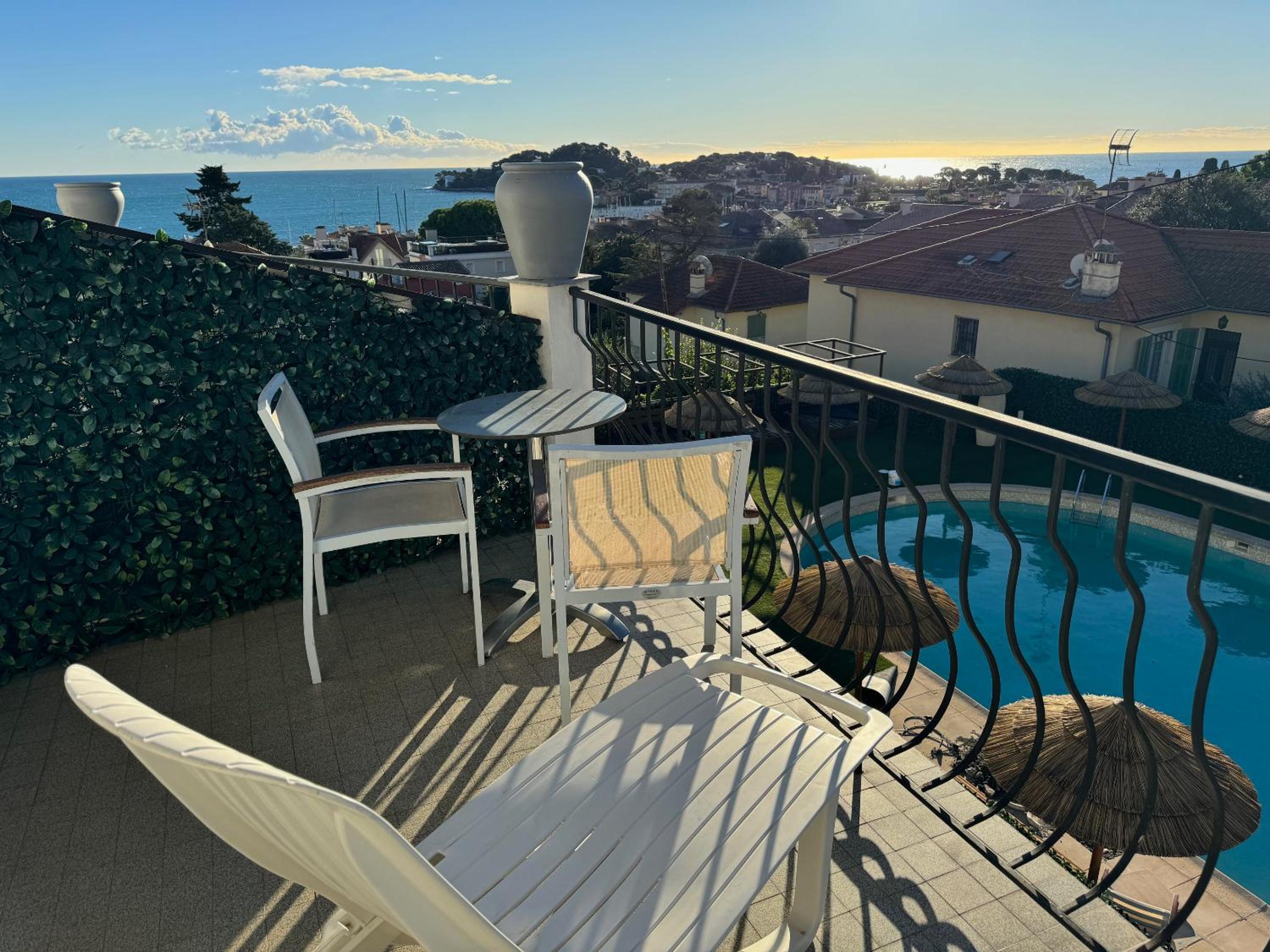 Superior Double Room with Terrace and Sea view  - Photo 3