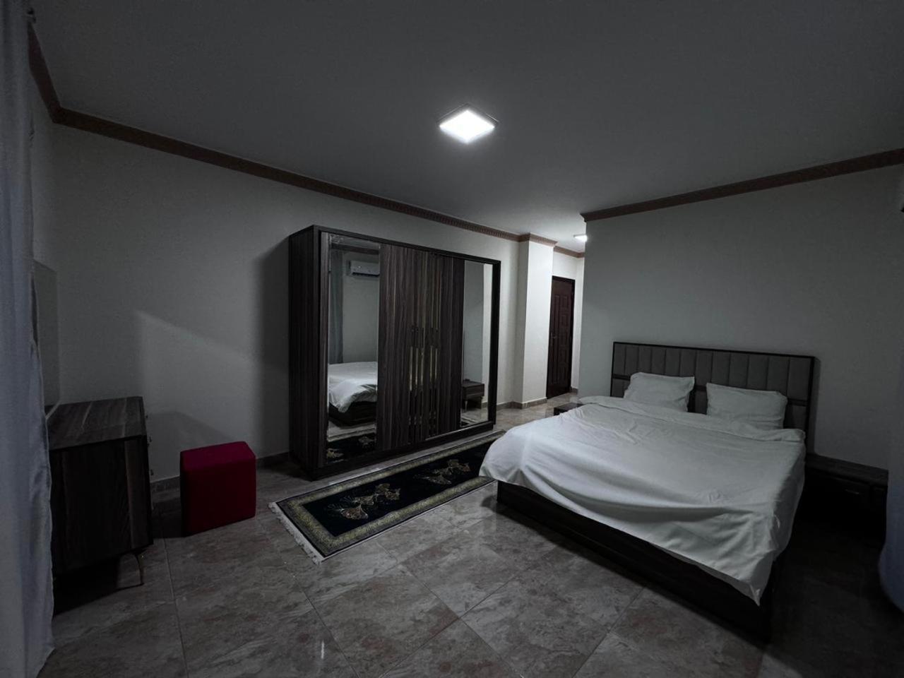 Suite Apartment photo 3