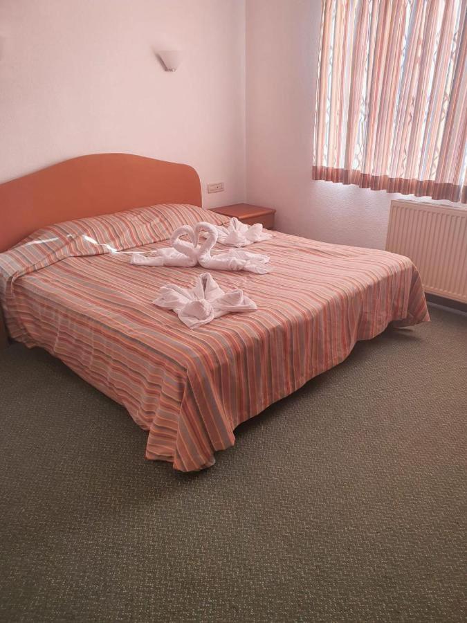 Four-Bedroom House photo 1