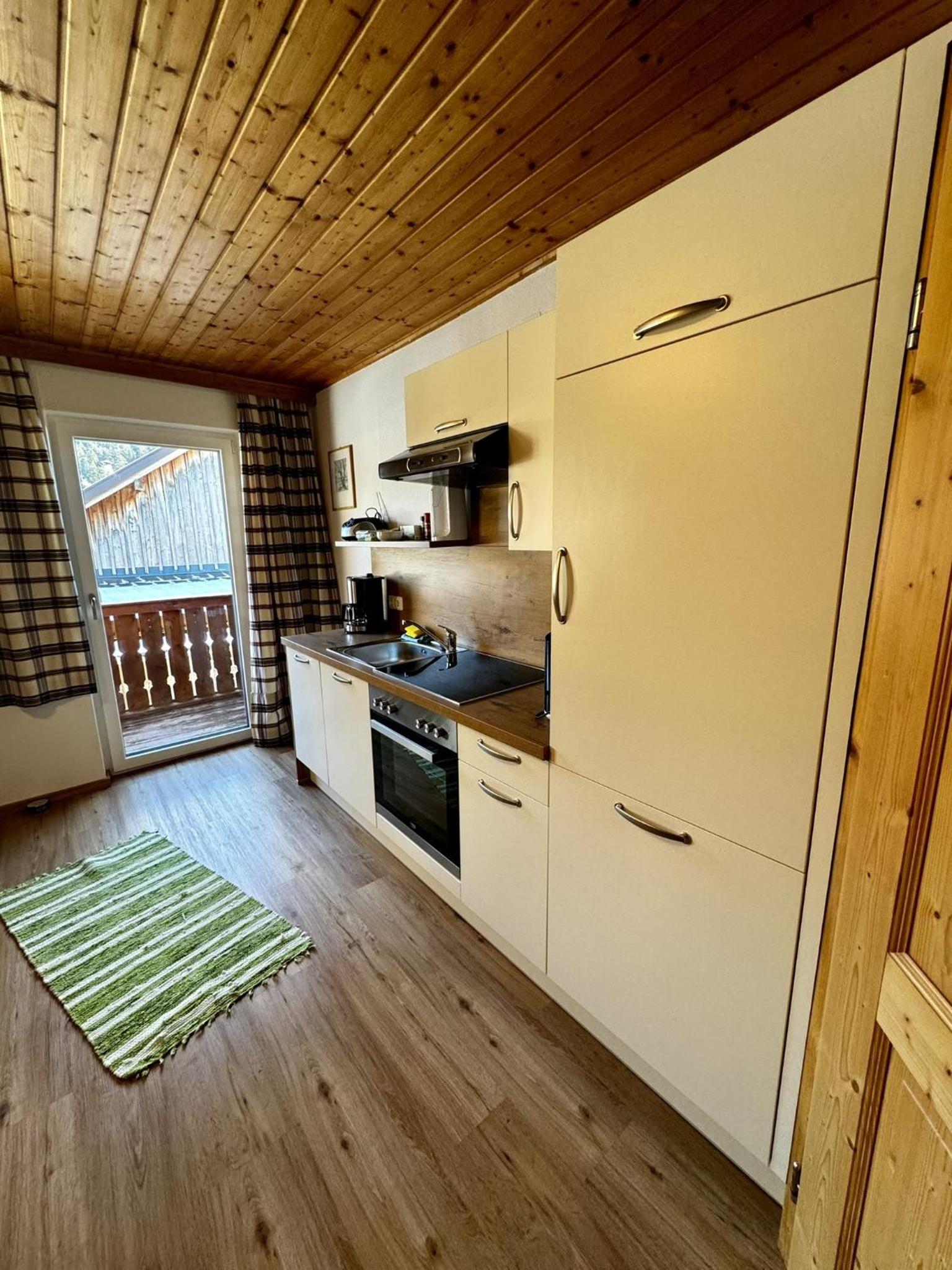 Apartment with View and Balcony photo 3