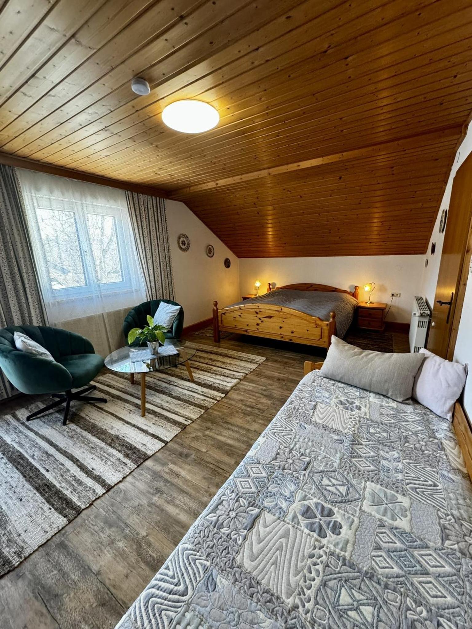 Apartment with Balcony photo 3