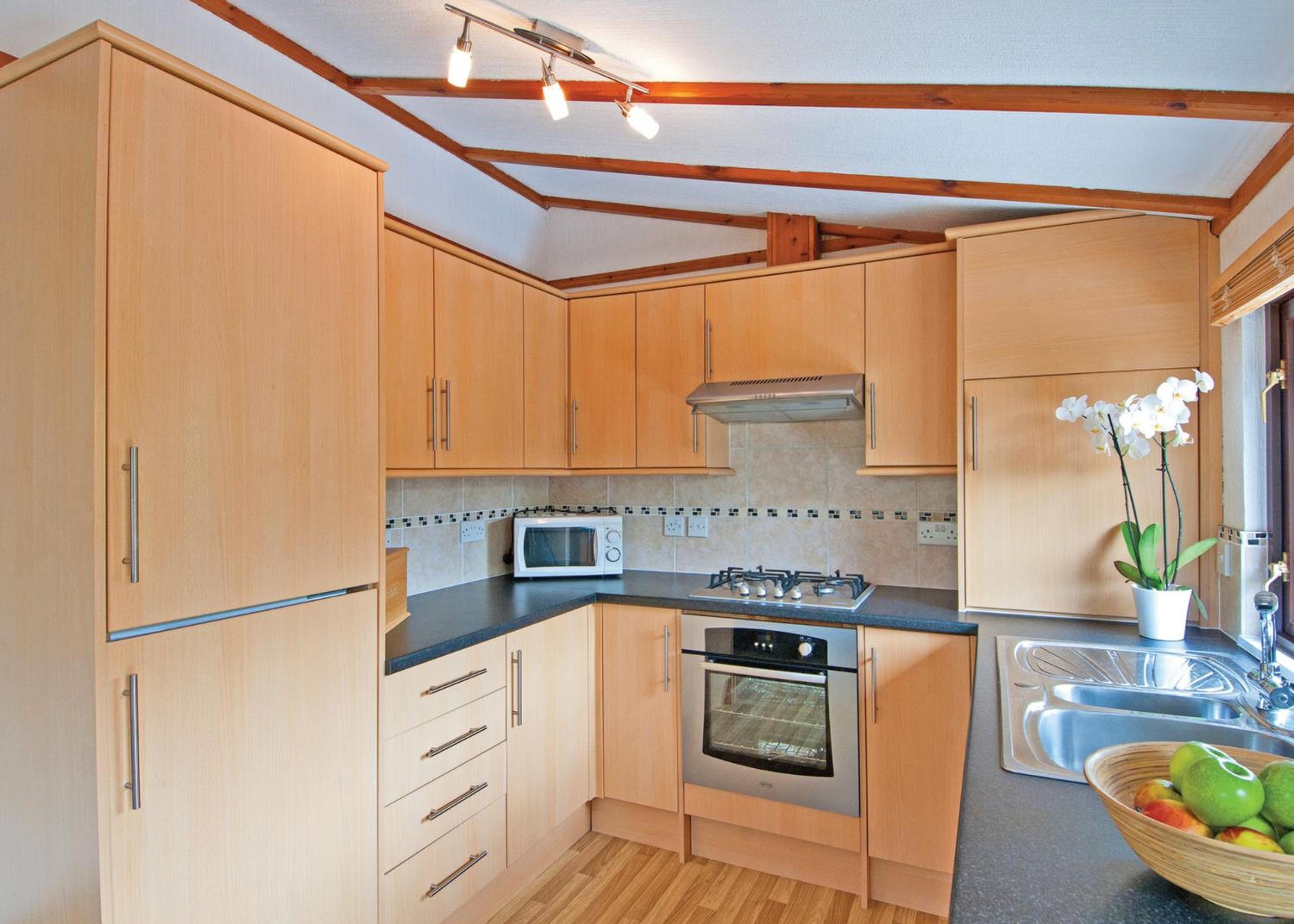 Three-Bedroom House photo 2