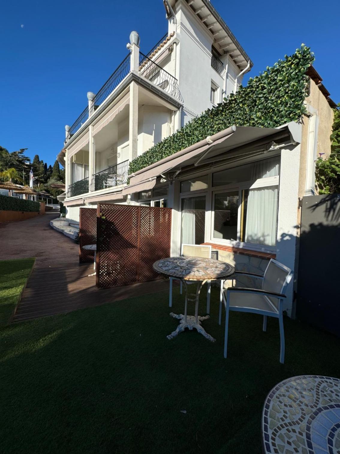Double Room with Terrace - Photo 6