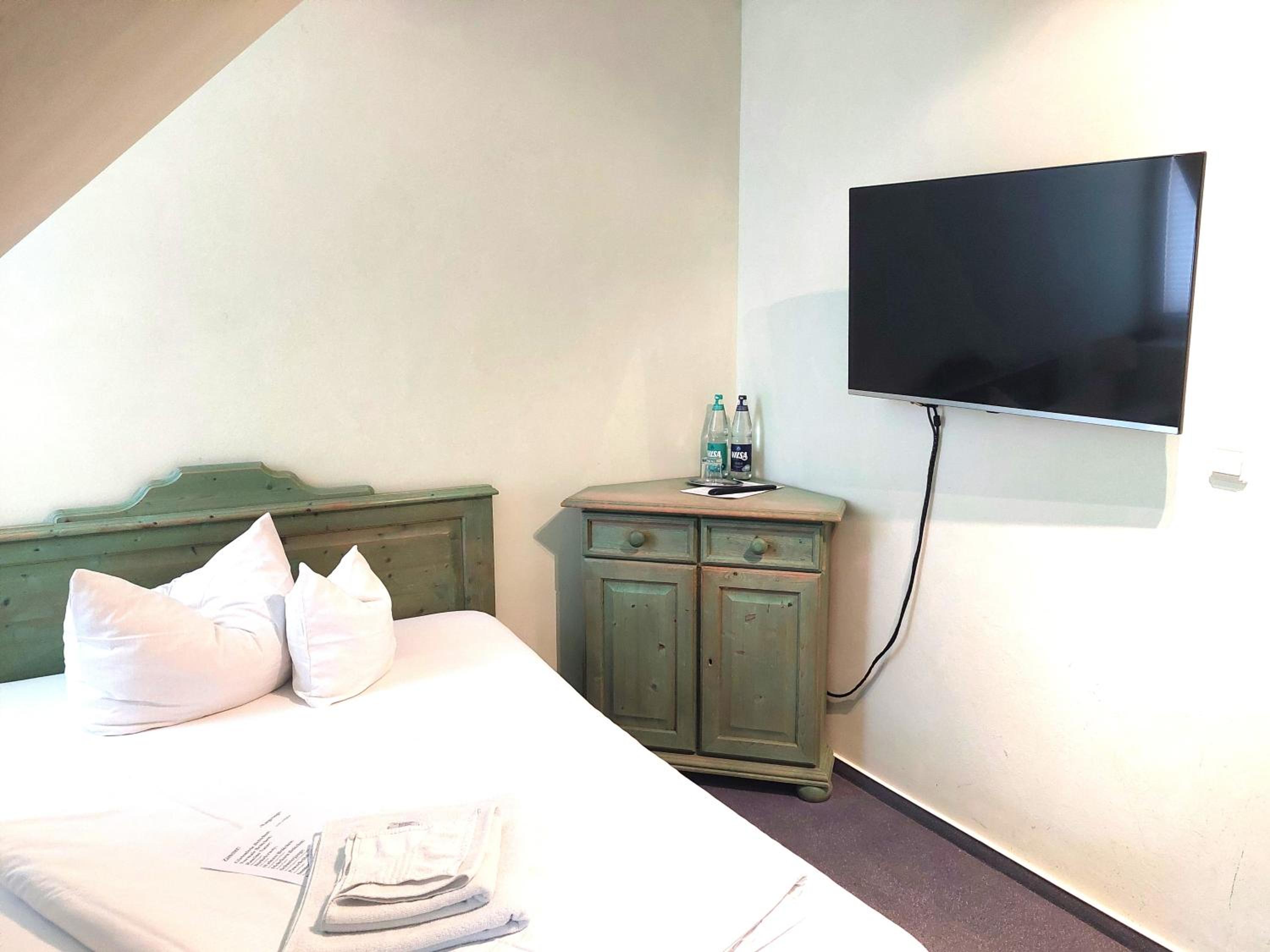 Single Room photo 2