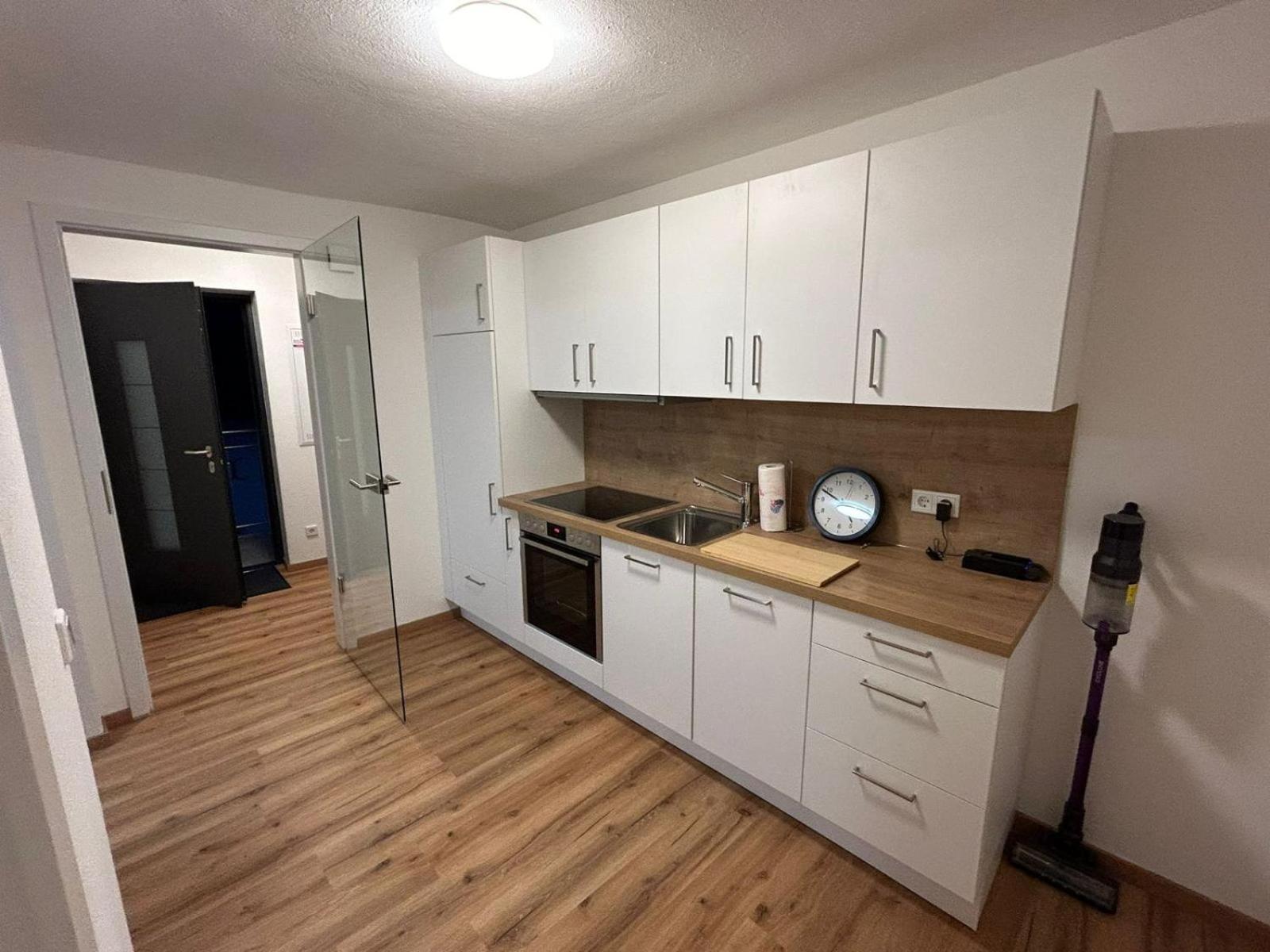 One-Bedroom Apartment photo 2