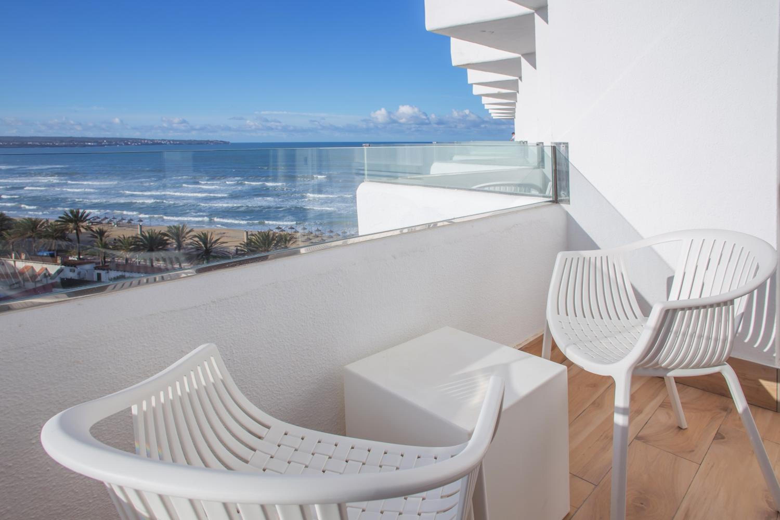 Premium Twin Room Side Sea View with Balcony