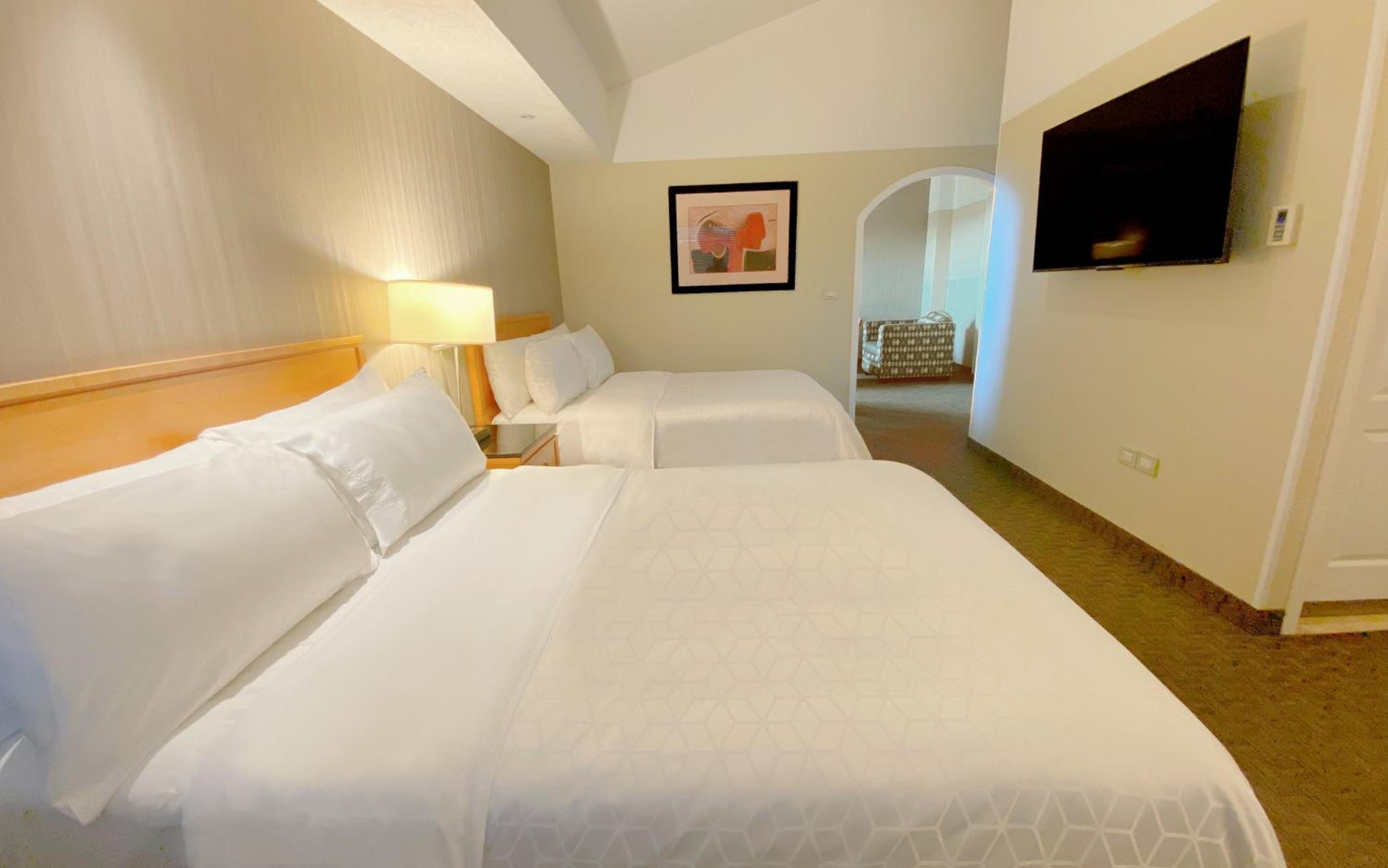 One-Bedroom Double Suite
