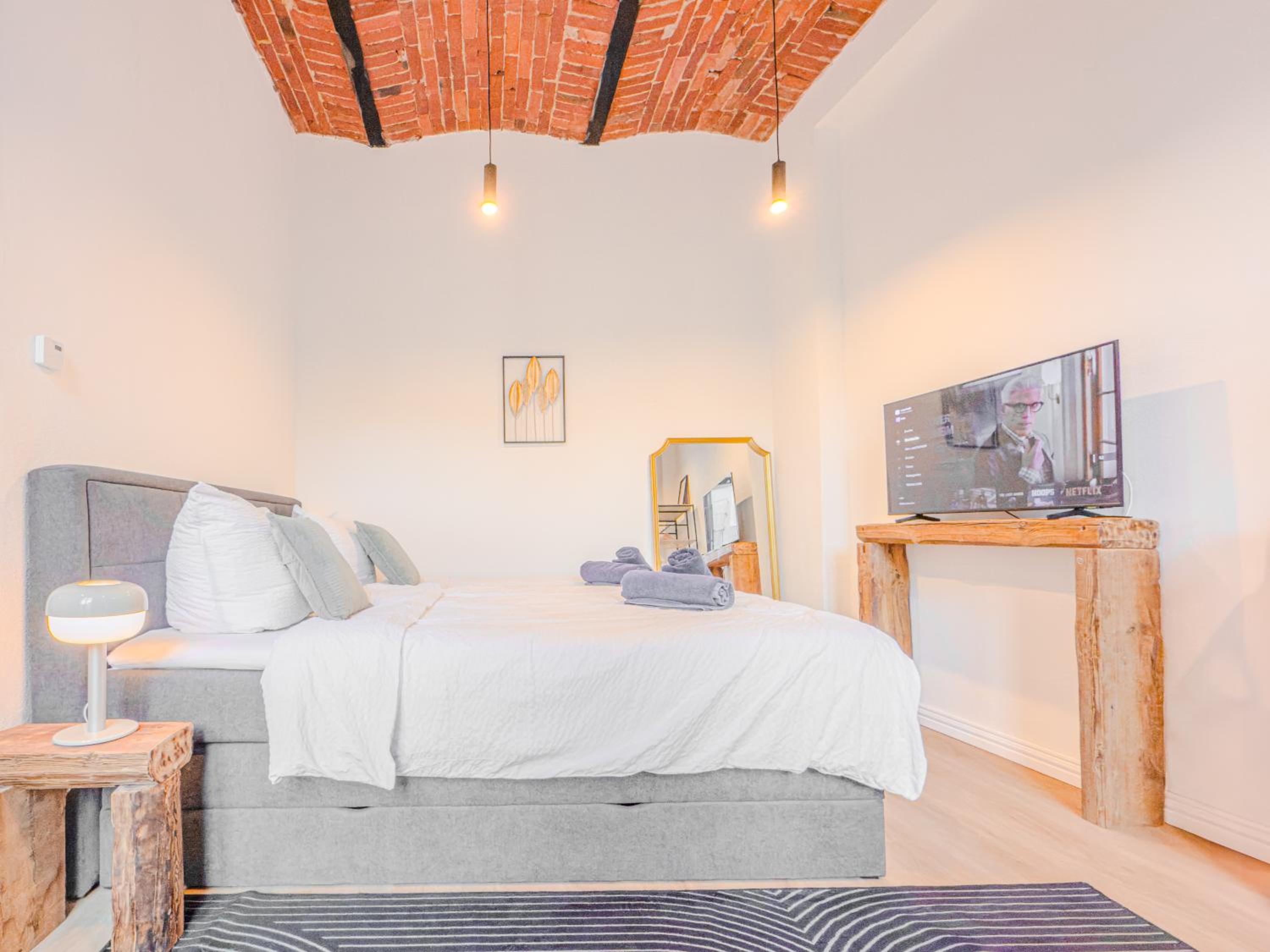 One-bedroom Loft Apartment  photo 2