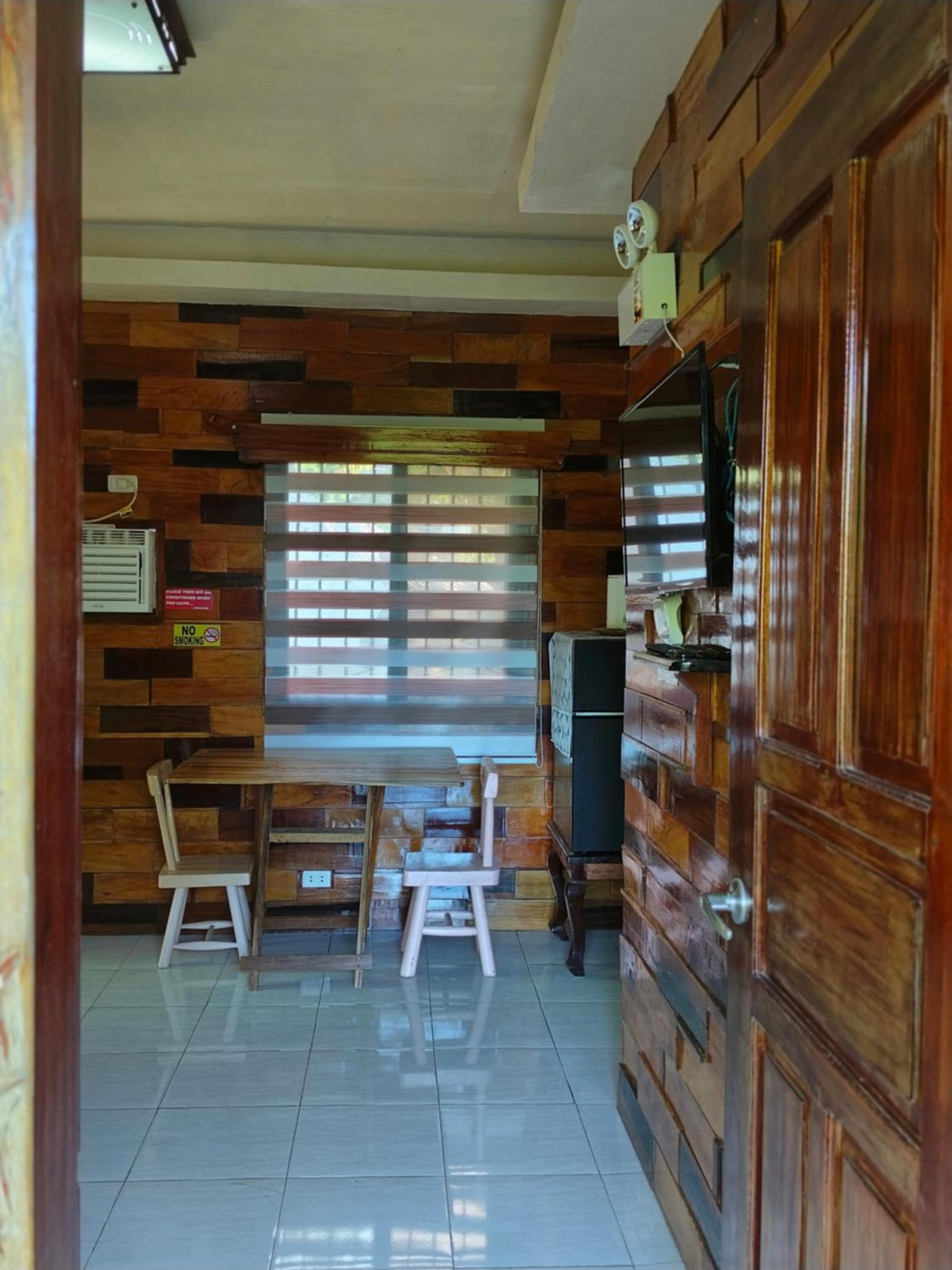 Double Room with Balcony - Photo 7
