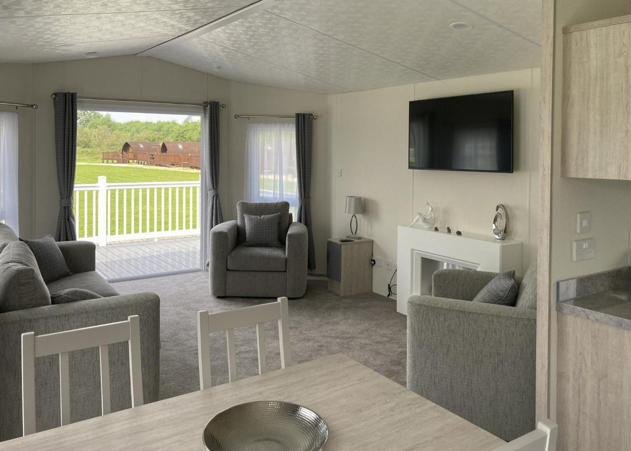 Three-Bedroom House photo 2