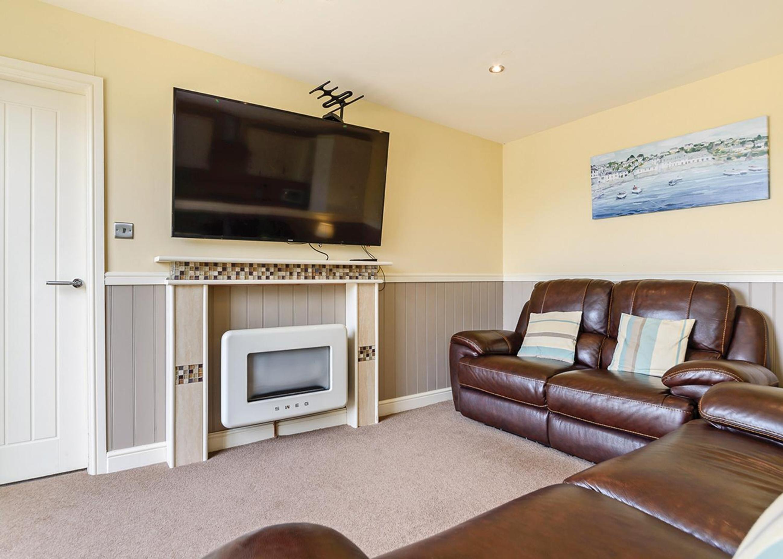 Two-Bedroom House 2 photo 1