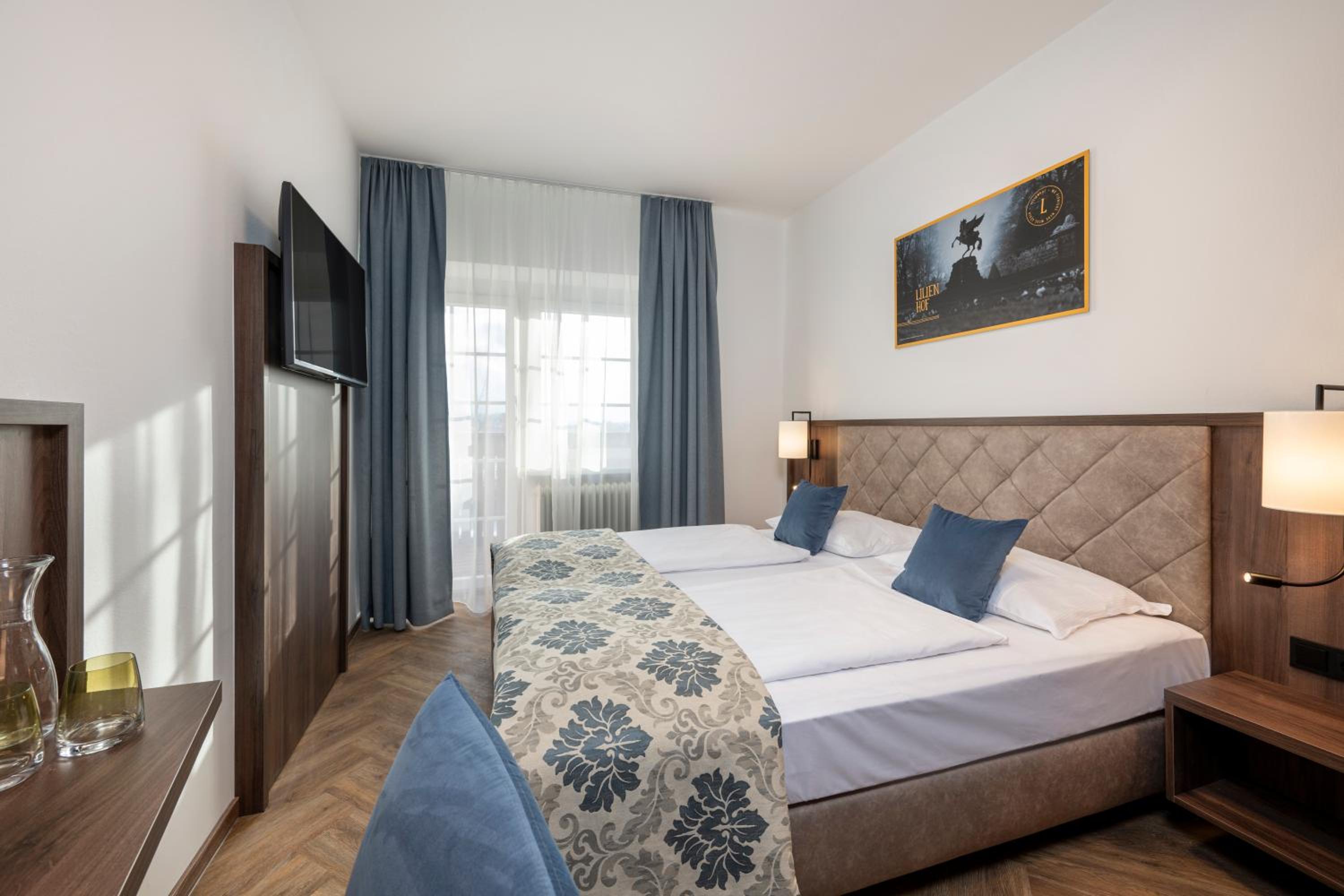 Double Room with Balcony - Photo 2