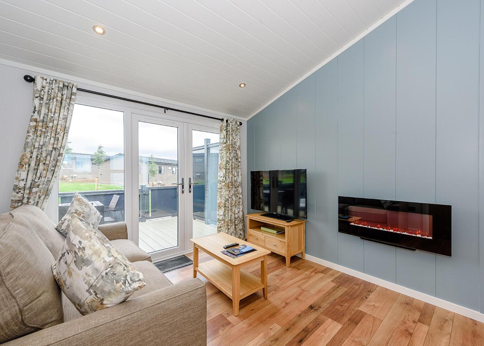 One-Bedroom House photo 1