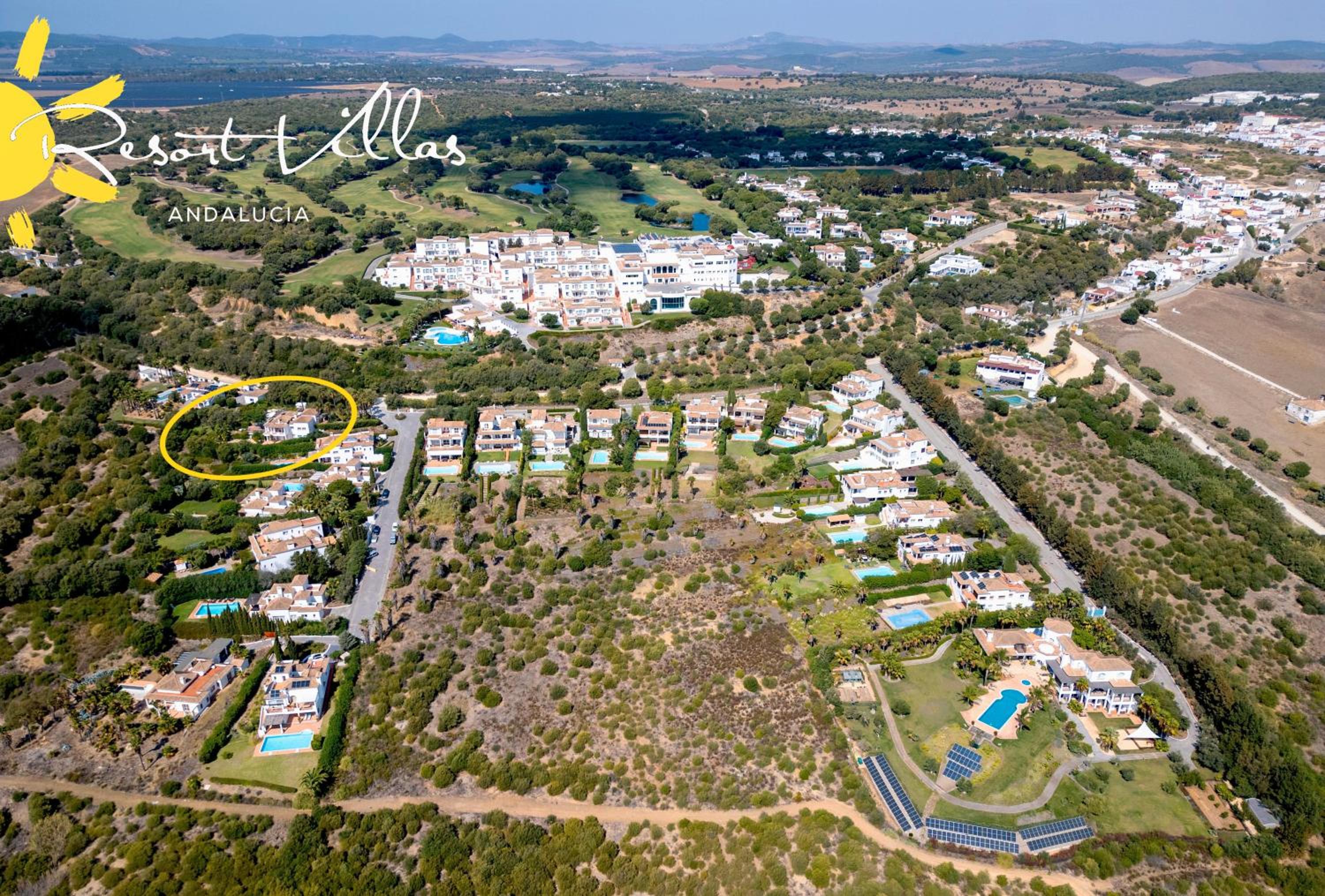 Villa photo 2