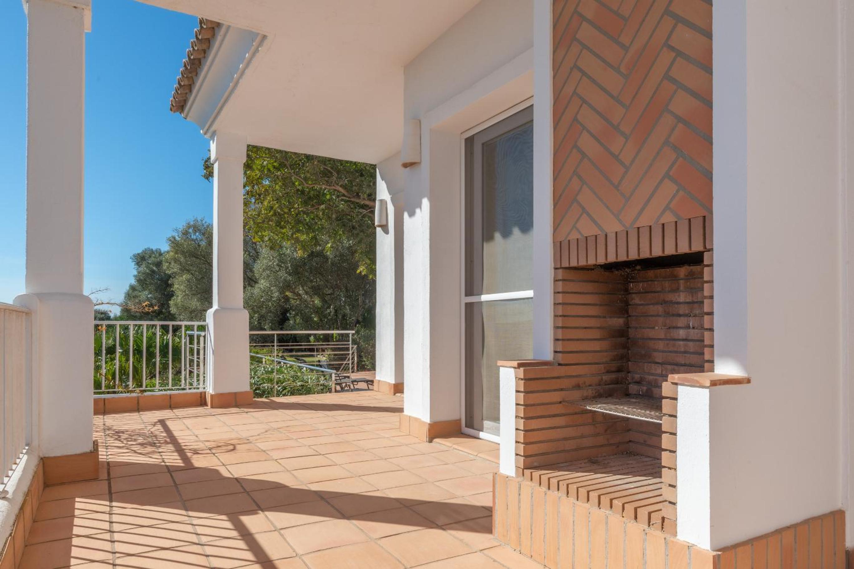 Villa photo 3