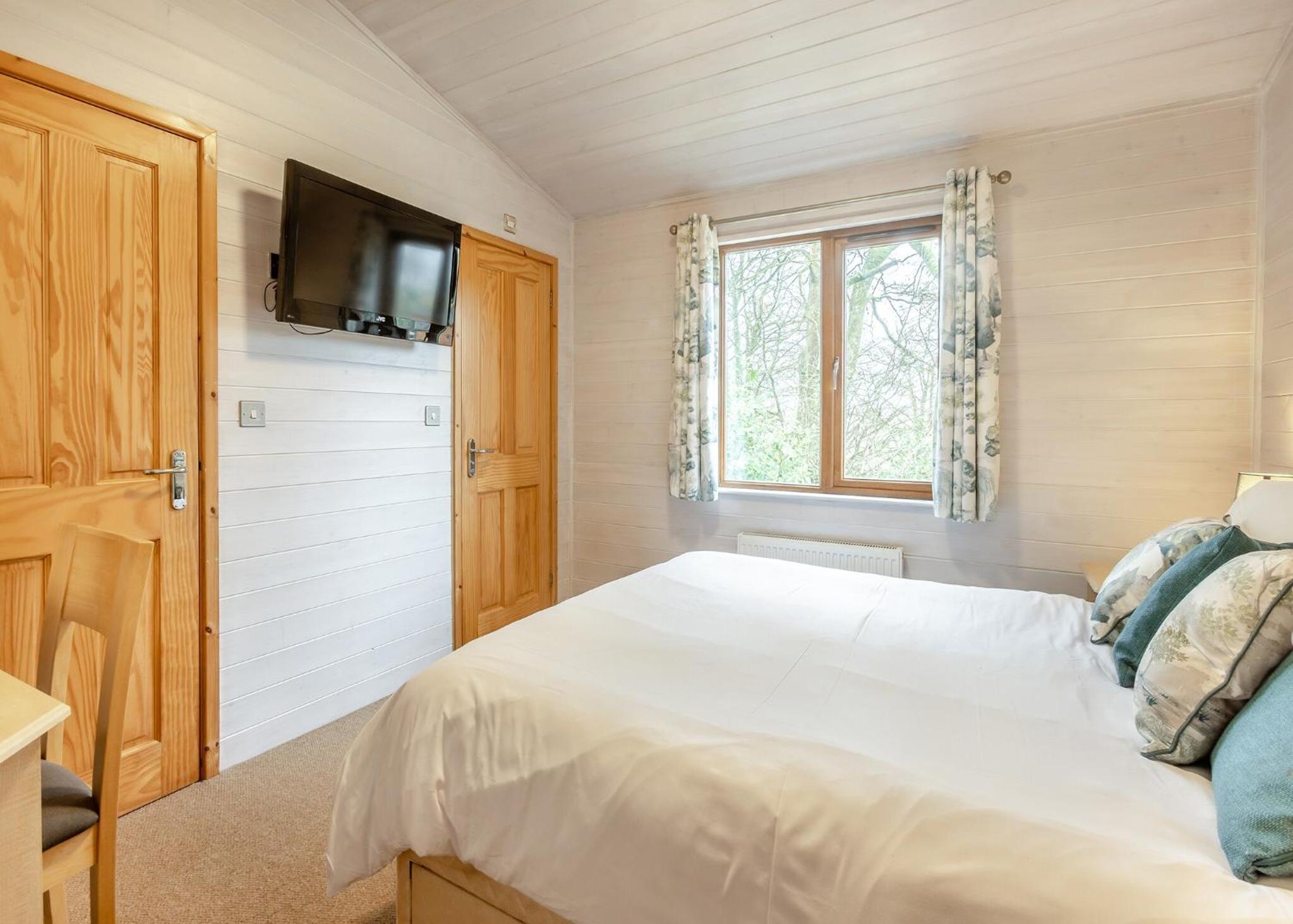 Three-Bedroom House photo 2