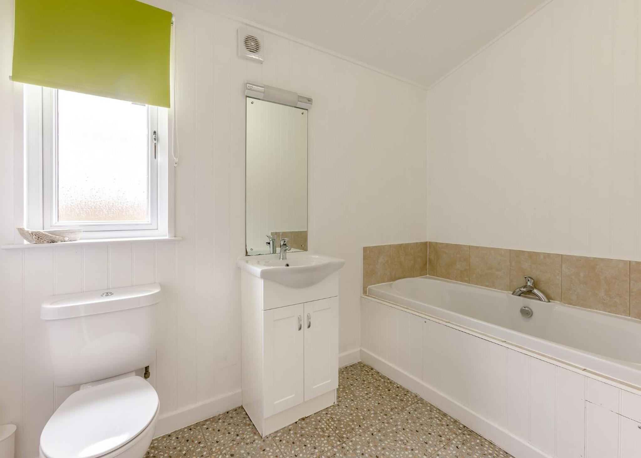 Two-Bedroom House 5 photo 3