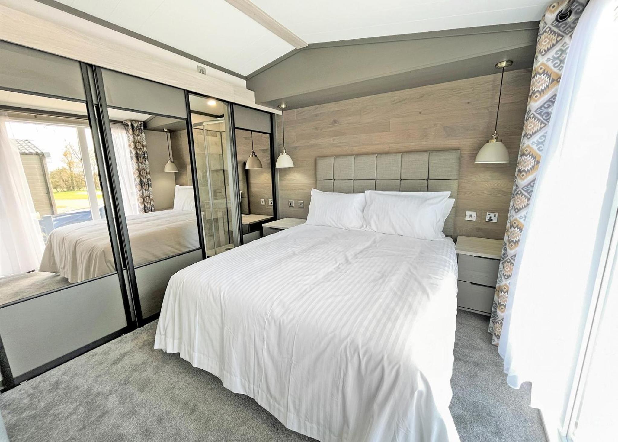 Two-Bedroom Holiday Home photo 2