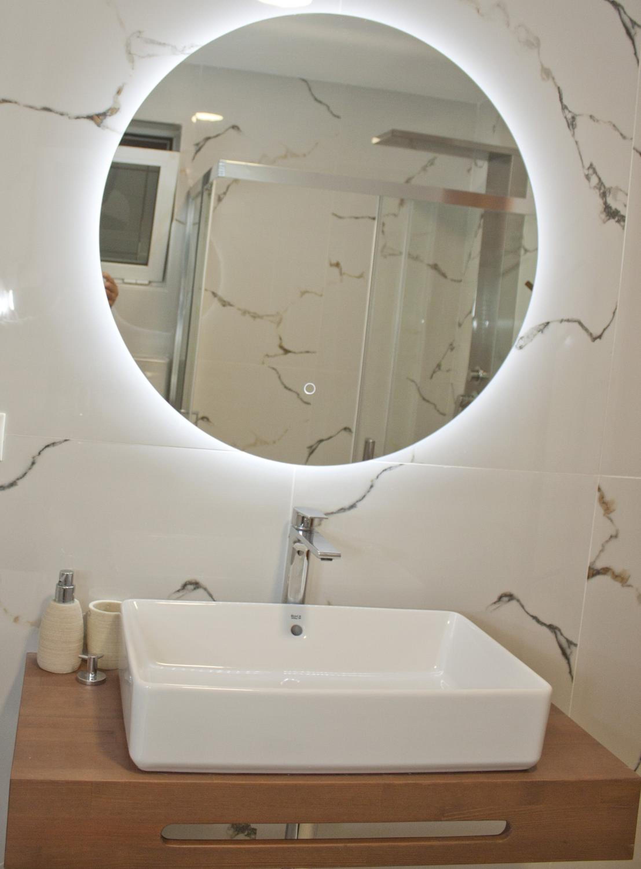 Three-Bedroom Apartment with Sea View photo 2