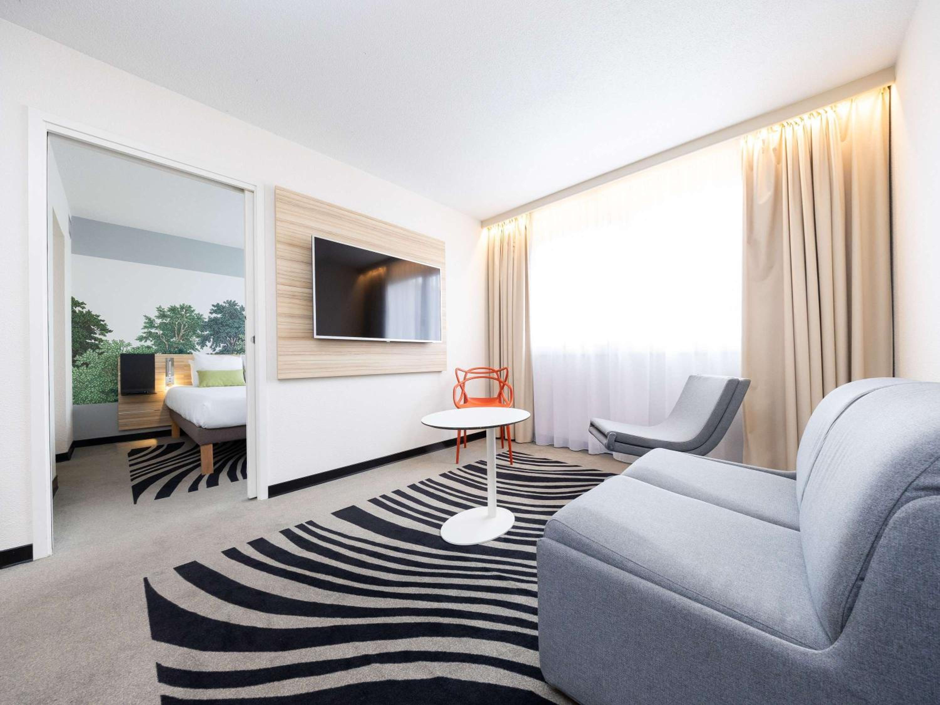 Superior Suite - Photo 19