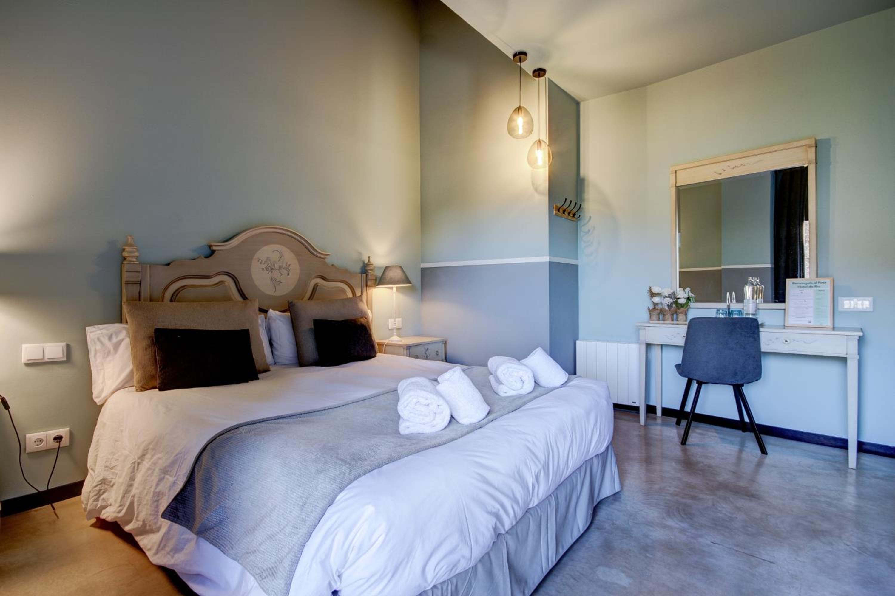 Double or Twin Room photo 2