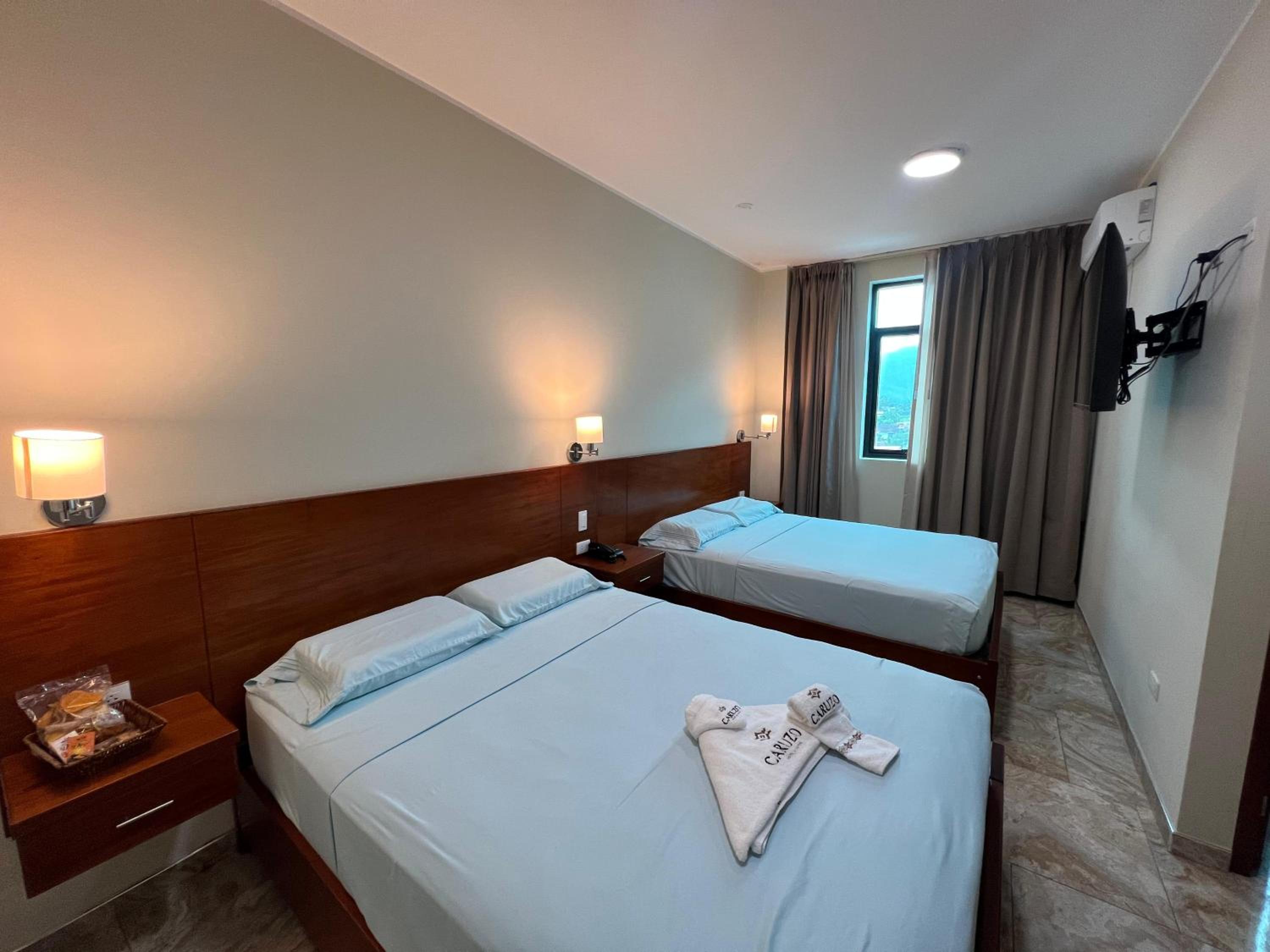 Double Room with Two Double Beds photo 1