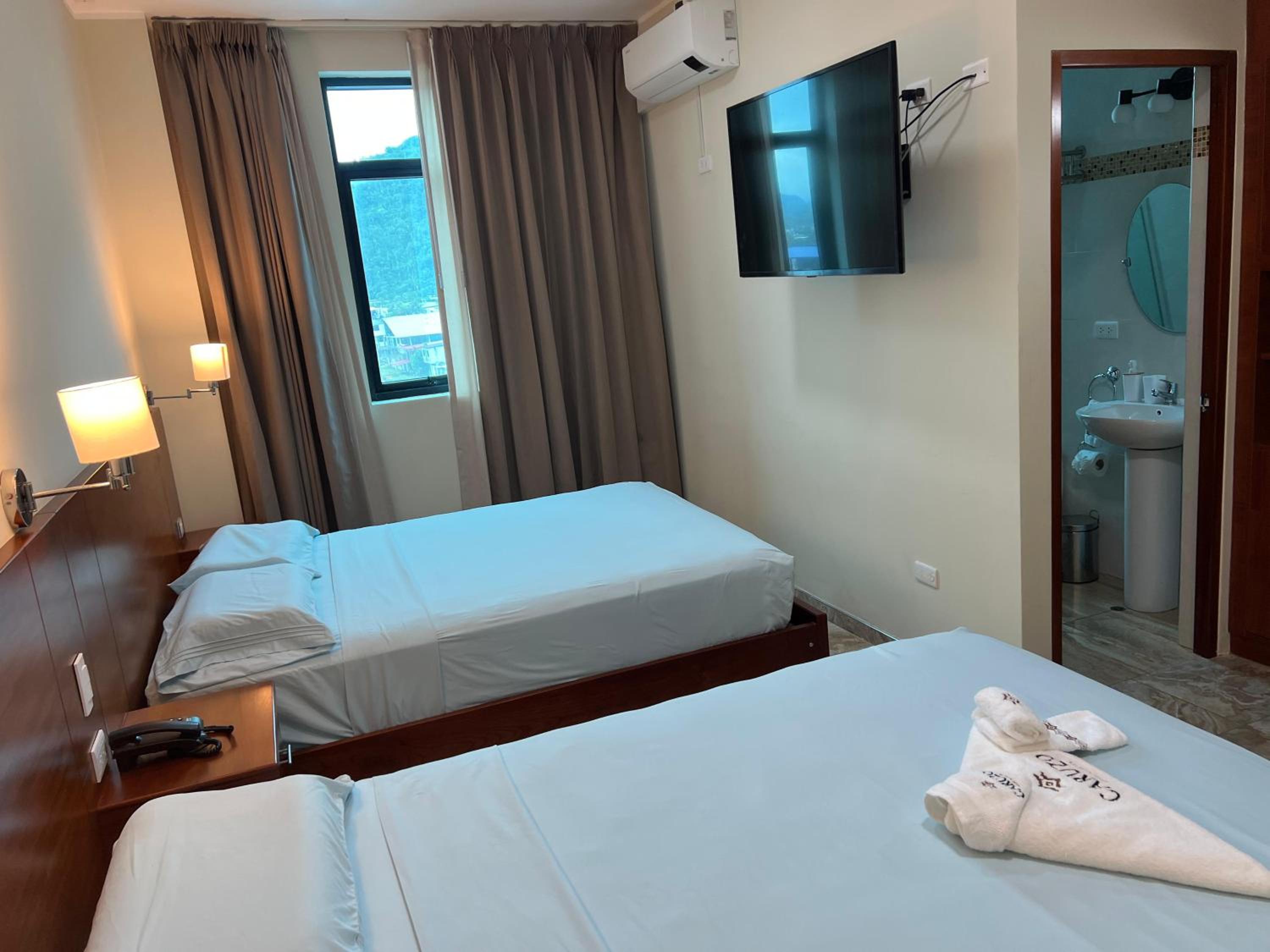 Double Room with Two Double Beds photo 2