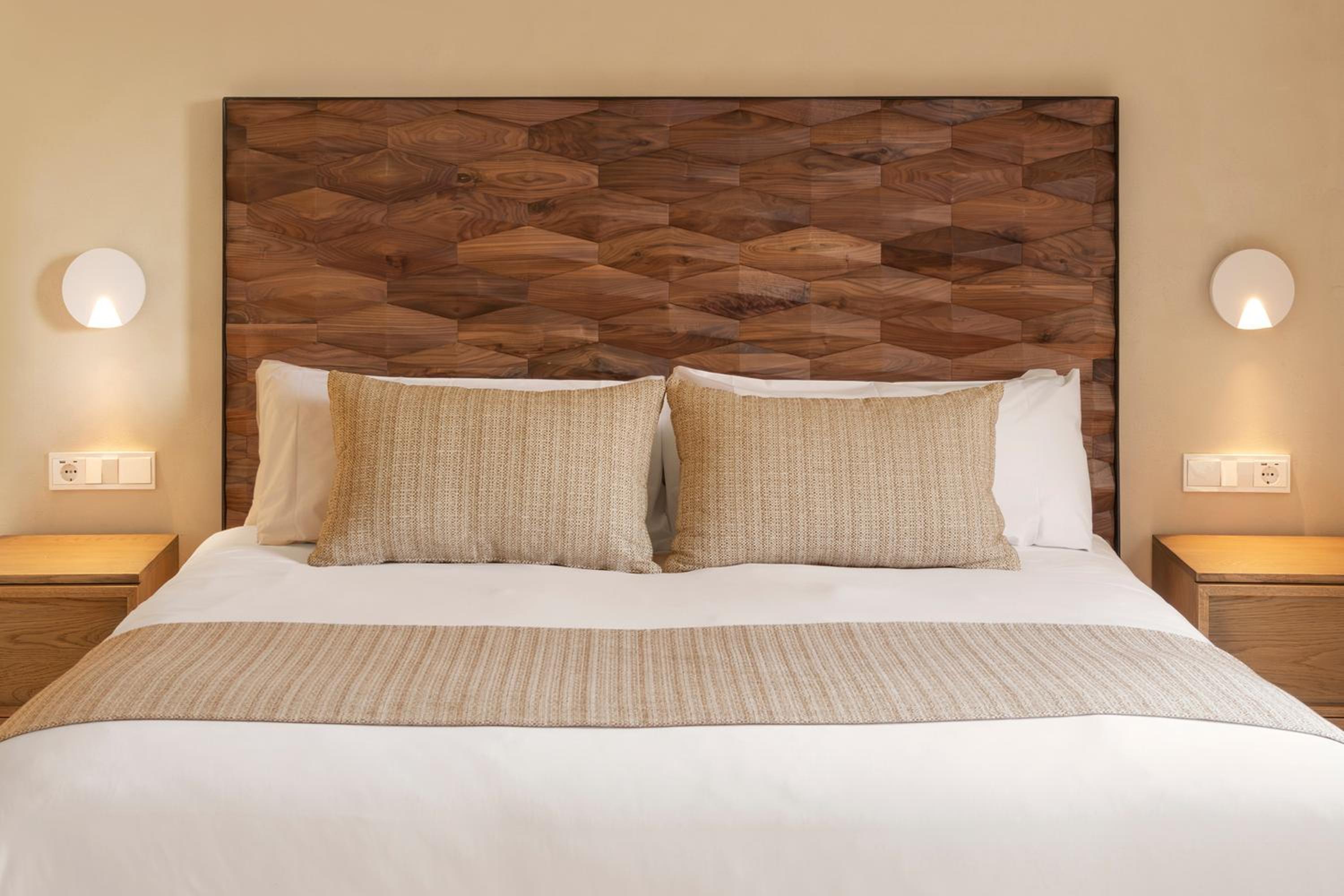 Oferta Relax - Habitación Doble Diseño con Masaje.