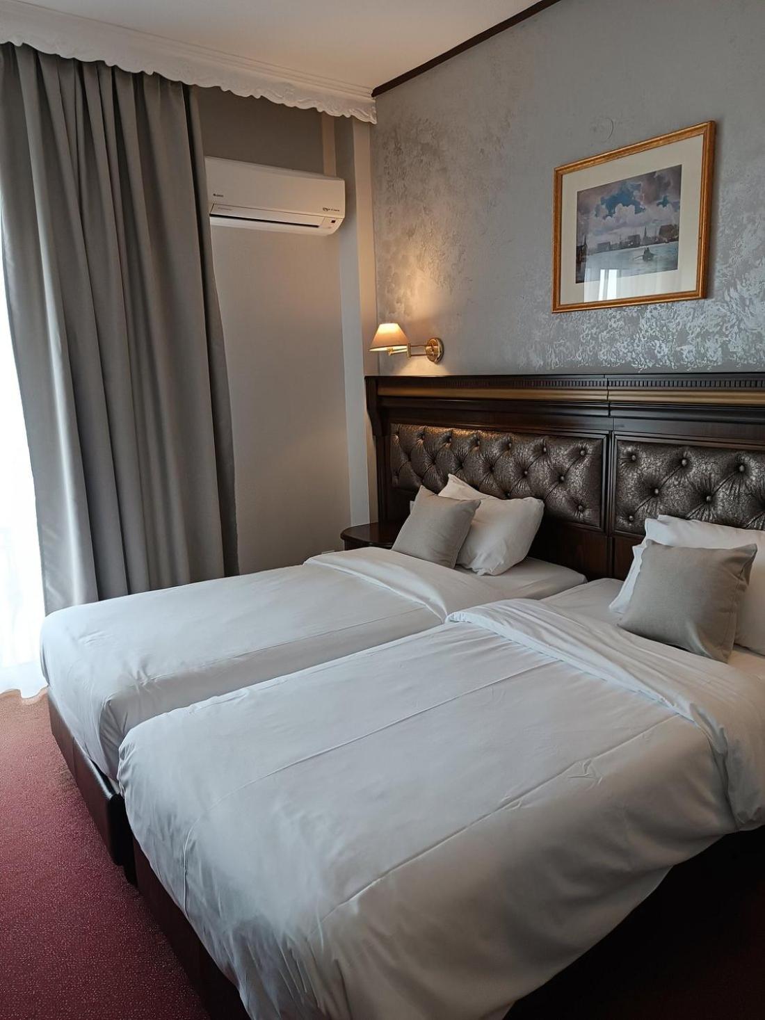 Standard Double or Twin Room with Sea View photo 3