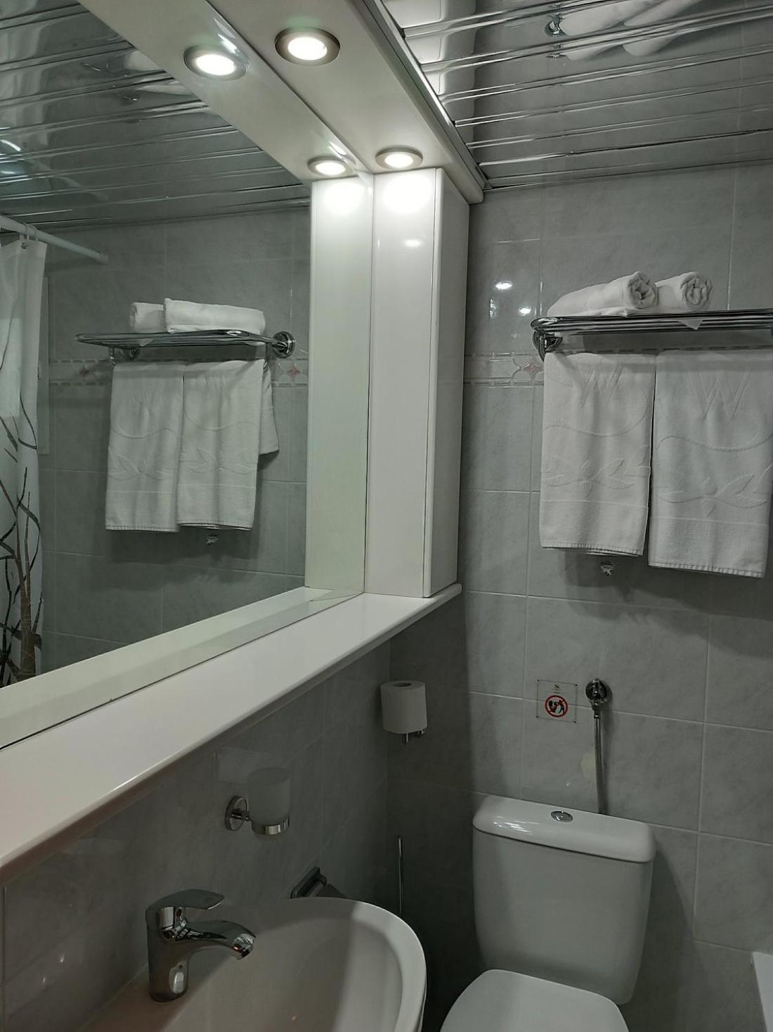 Standard Double or Twin Room with Sea View photo 2