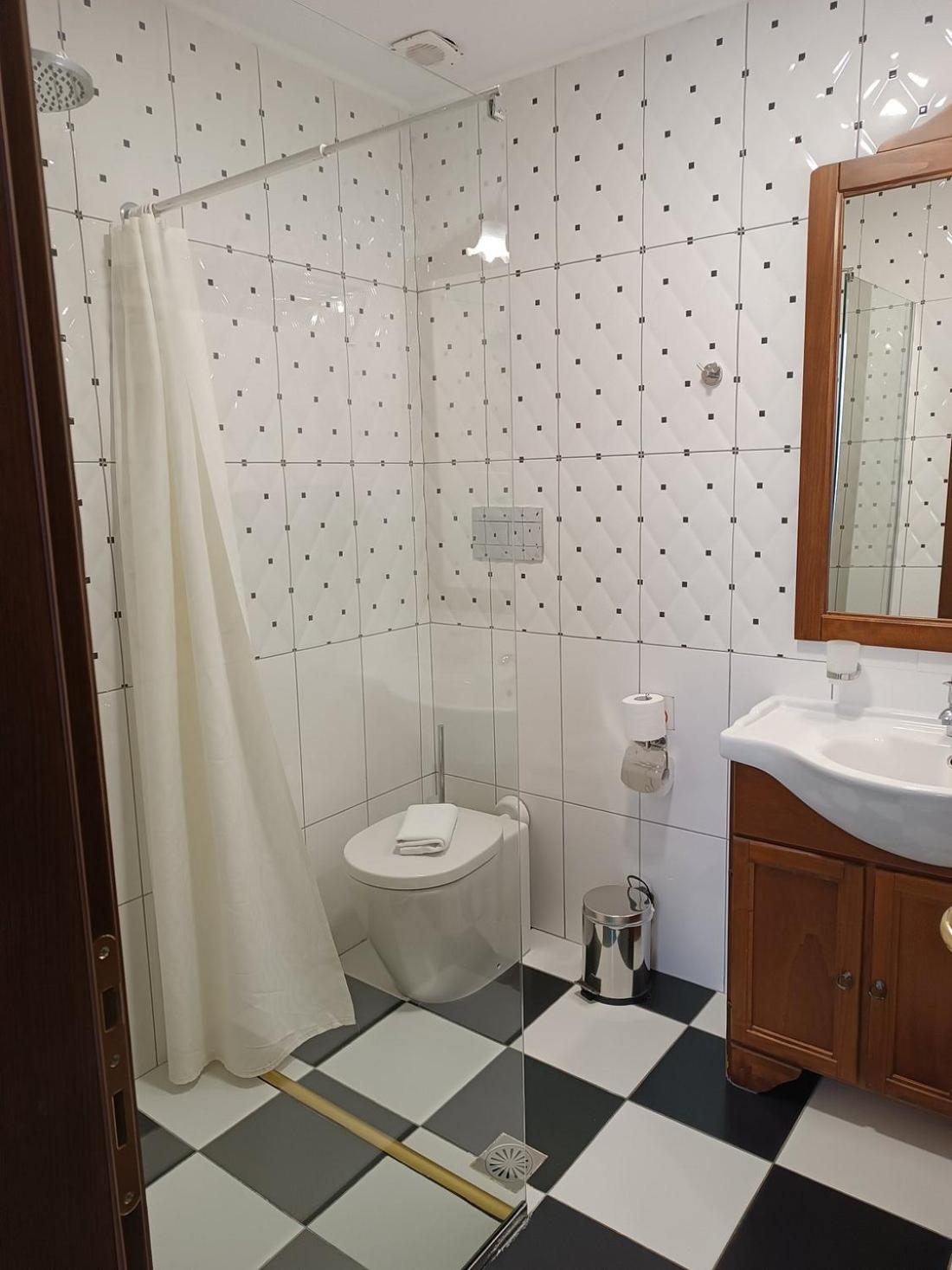 Superior Triple Room photo 2